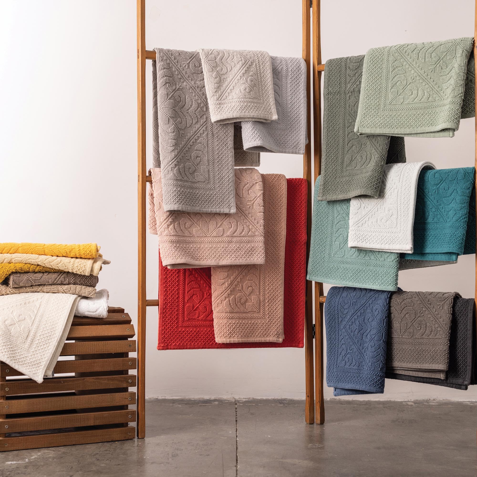 Vivaraise - Tapis de Bain Enzo – Tissu éponge 100% Coton, Doux et Absorbant – Motif Jacquard élégant