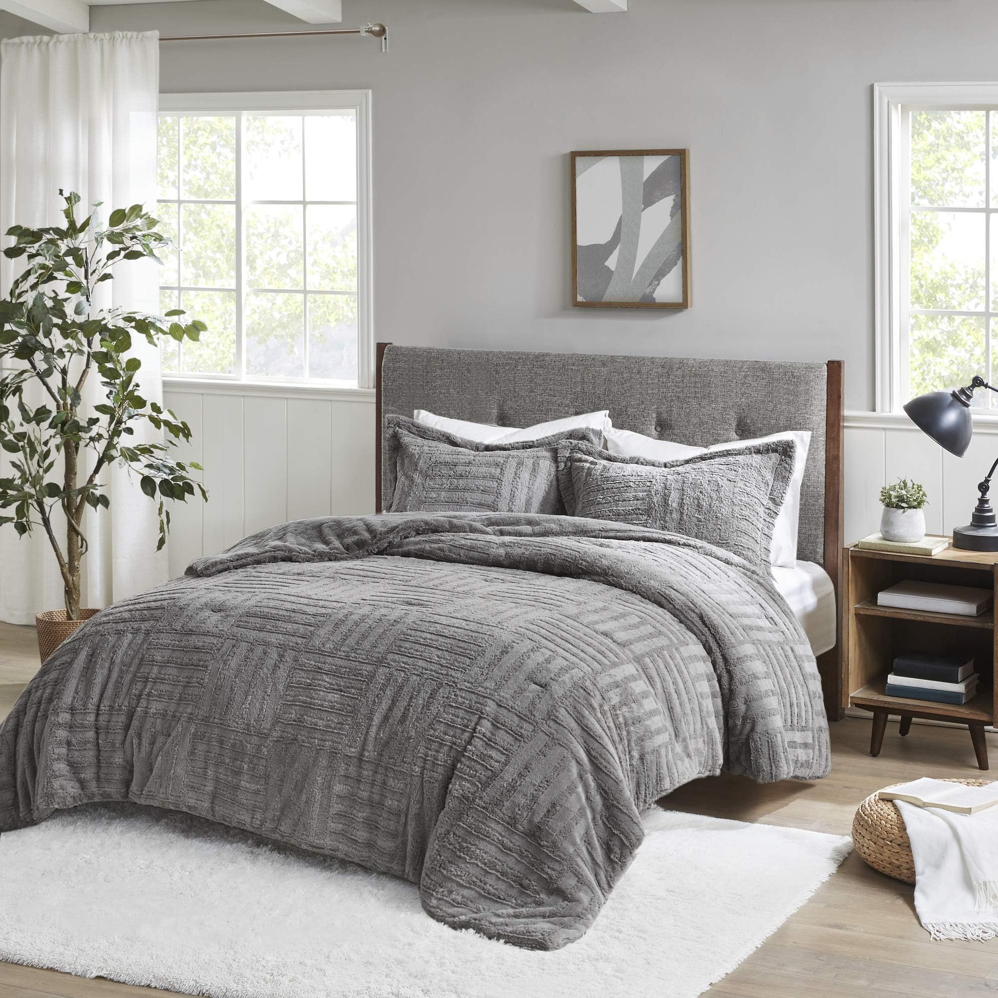 Madison Park Arctic Comforter Set Faux Fur Checkboard Textured Design - Down Alternative Ultra Soft, Winter Cozy and Warm Bedding, King/Cal King, GreyOEKO-TEX STANDARD 100