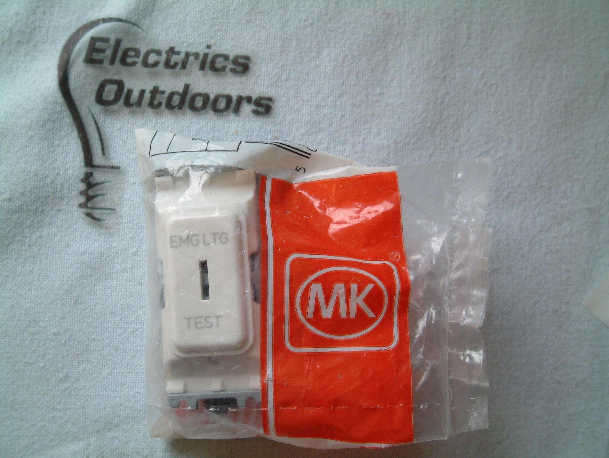 Mk White Electric Grid Plus 20 Amp Dp Emergency Lighting Secret Key Switch Module