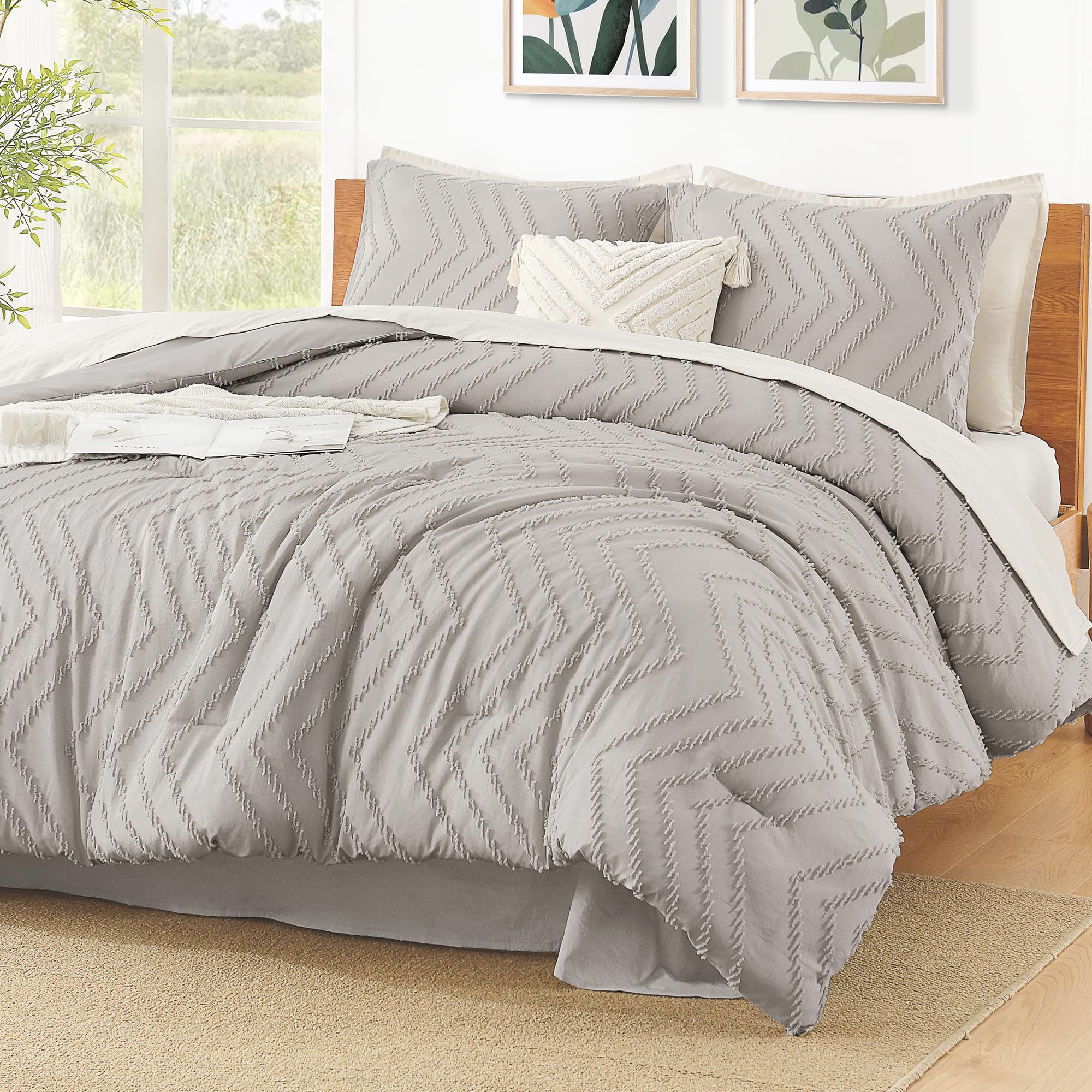 Litanika Oversized King Comforter Set, 3 Pcs Boho Tufted Bedding Set