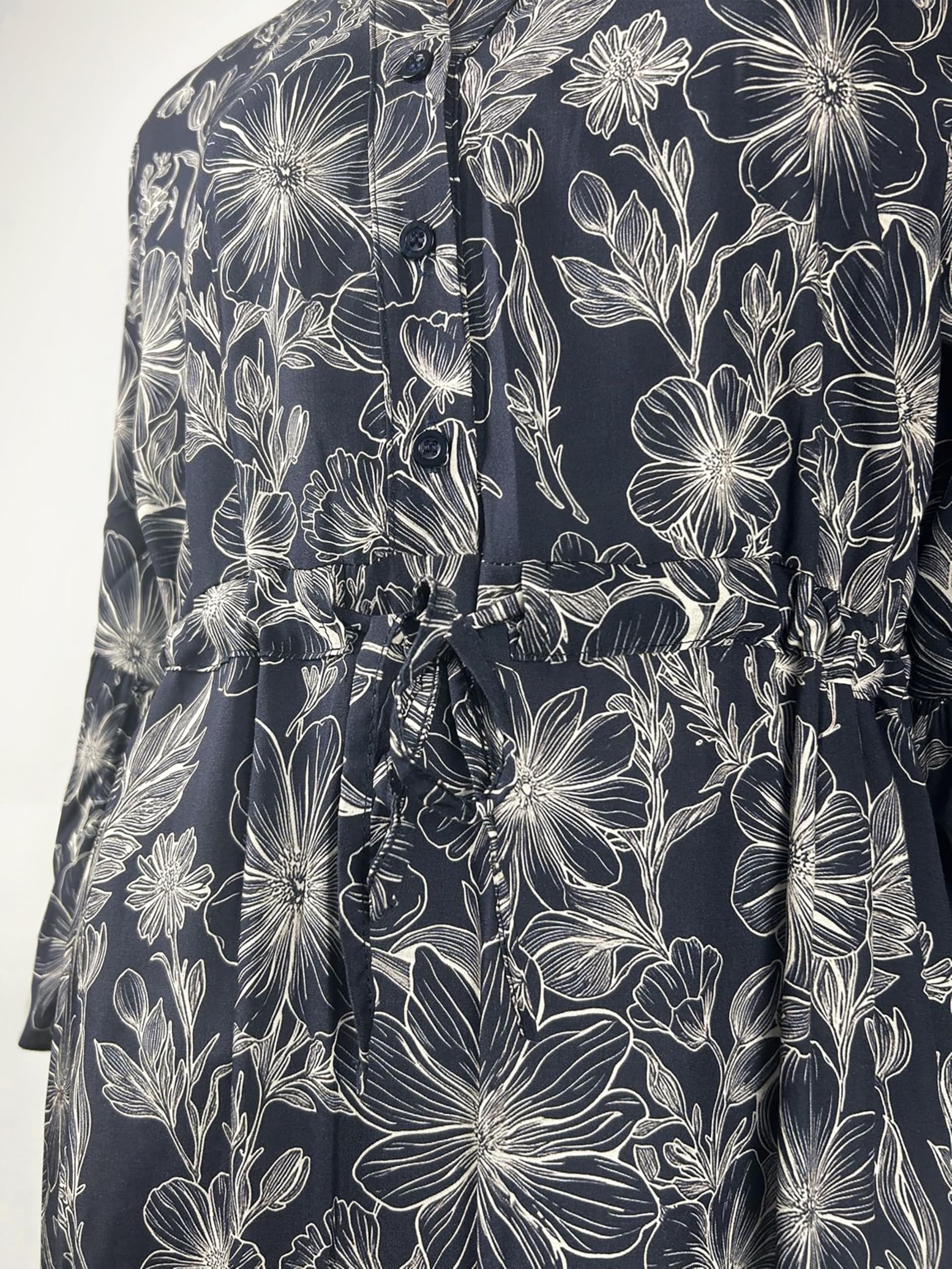 Vestito Midi Donna in Viscosa, Abito a Fiori con Maniche 3/4 | Realizzato in Italia, offre una vestibilità morbida e confortevole con pratica vita regolabile