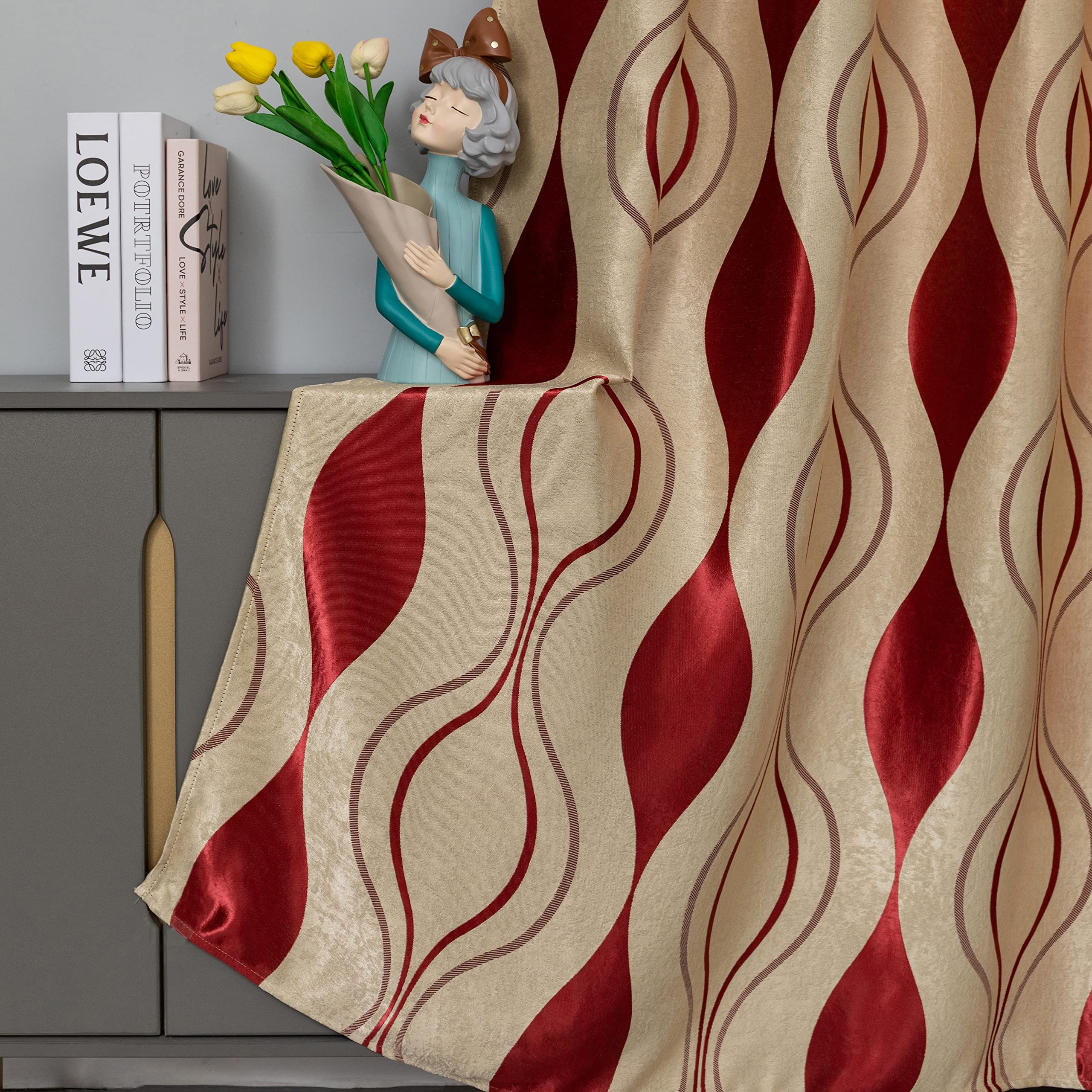 GIRASOLE HOME® Paire de rideaux jacquard semi-opaques à motif ondulé, tende molle isolante thermique pour salon, chambre et intérieur, 2 panneaux avec œillets (Or-Rouge, 140 x 275 cm)