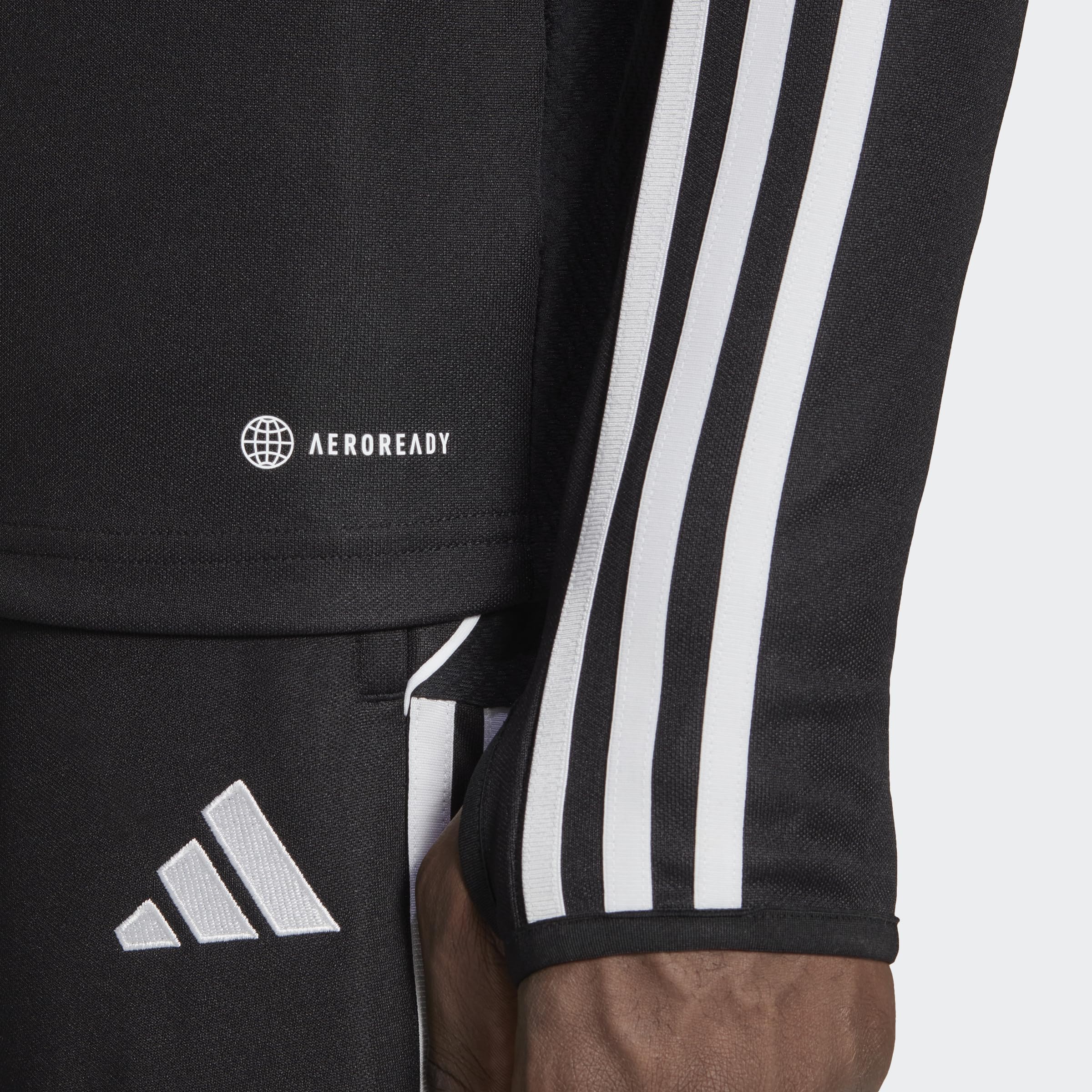 Adidas Herren 27.5 EU Shirt