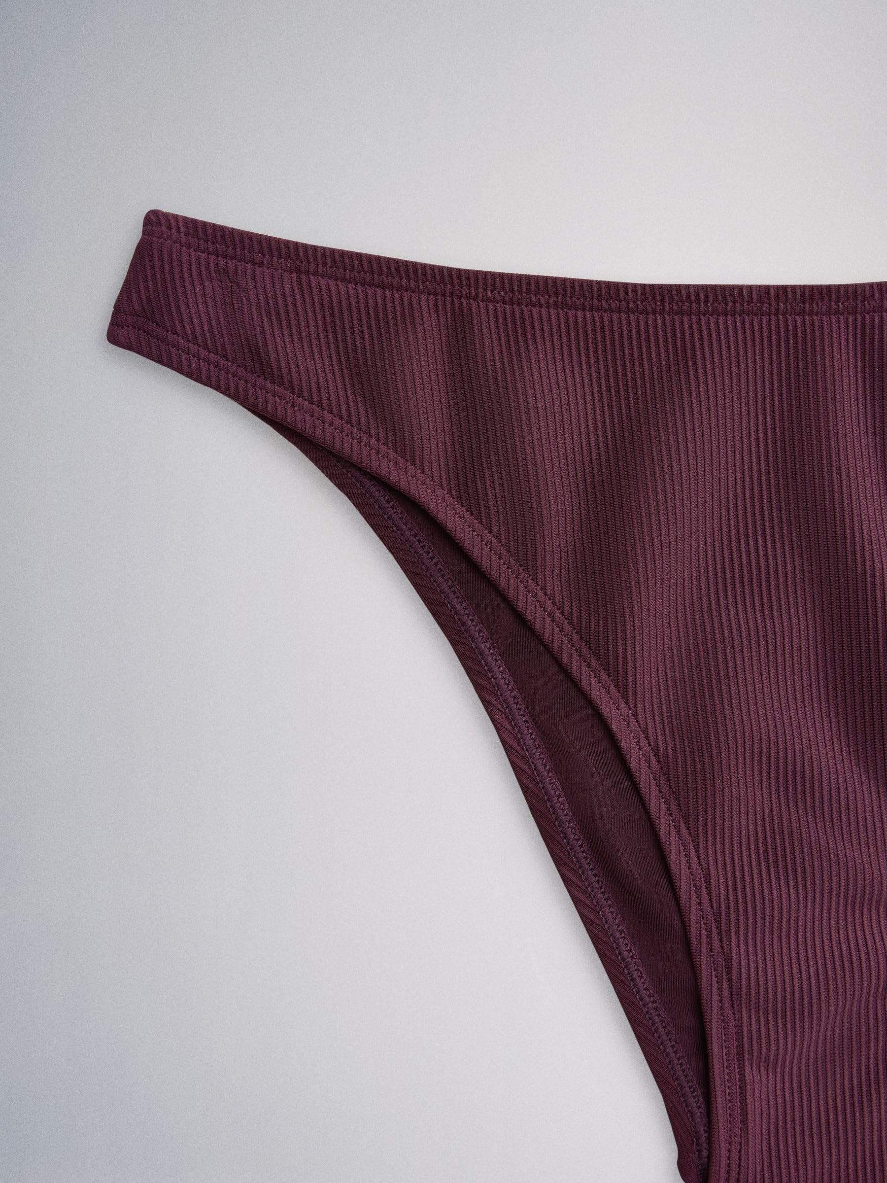THE SET Donne Confezione da 3 di Slip Bikini a Gamba Alta | Adulto, High Leg, Mid Rise, Pull On, Lavabile in lavatrice