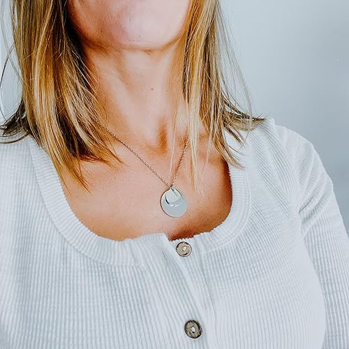 Miniatura 3 de Grandma Necklace Disc Personalized Mom Necklace Mom Gift Name Necklace Mother's Day Gift For Mom Personalized Name Kids Names Cora Ruth Necklace