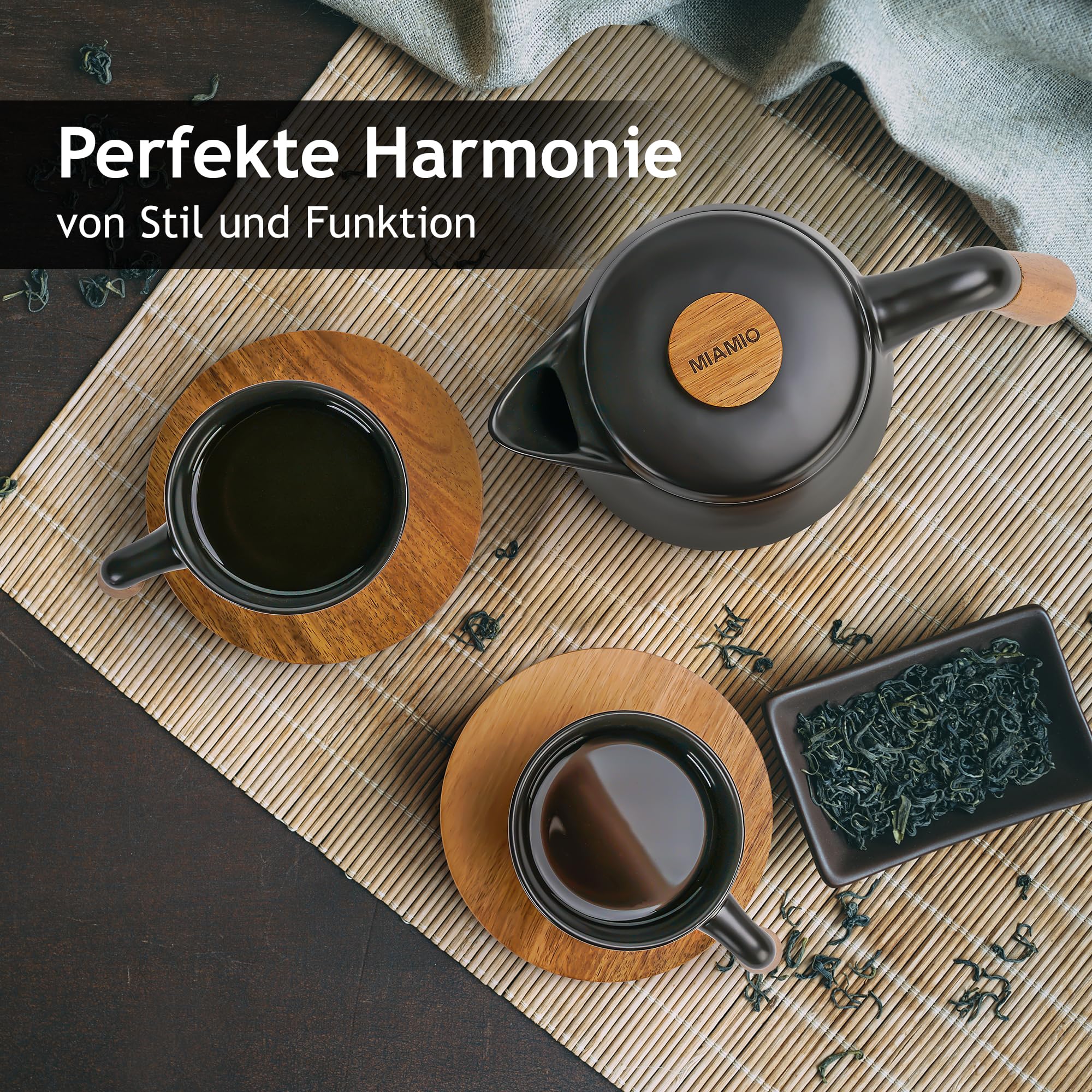 MIAMIO - Teeservice mit Teekanne (1 l), 4 Tassen & Ständer (Schwarz) | Teekanne Keramik mit Teetassen, Siebeinsatz & Bambus-Untersetzer / Henkel für Haus und Büro
