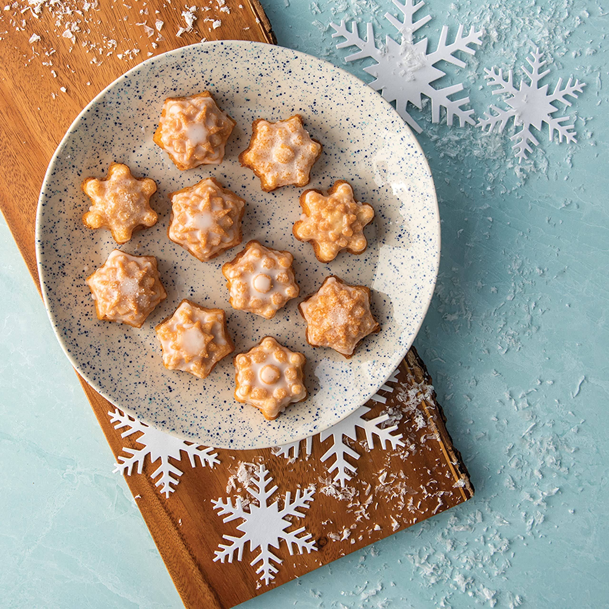 Amazon.com: Nordic Ware Frosty Flakes Pan: Home & Kitchen