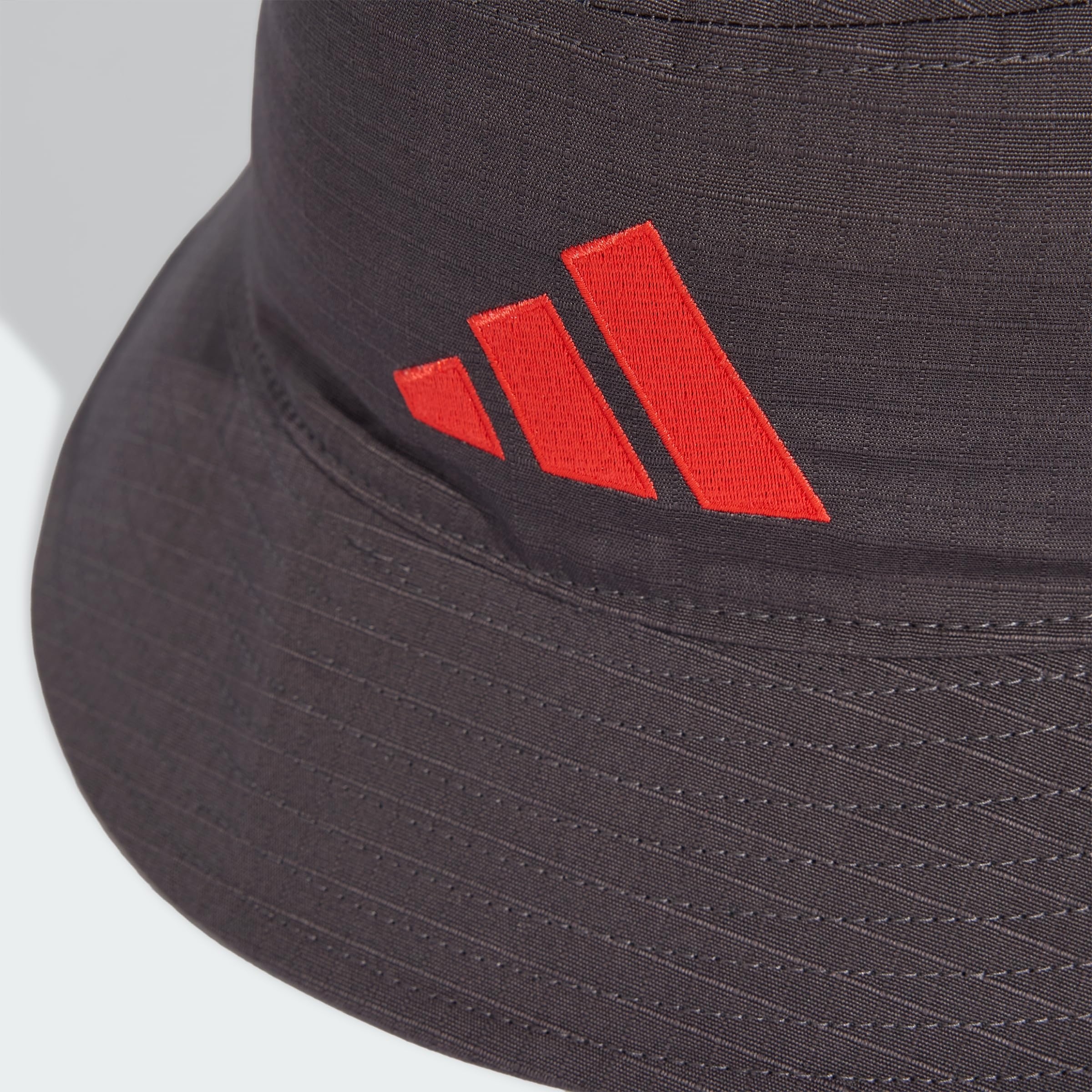 adidas Unisex Audi REVOLUT F1 Team Mechanics Stoffhut