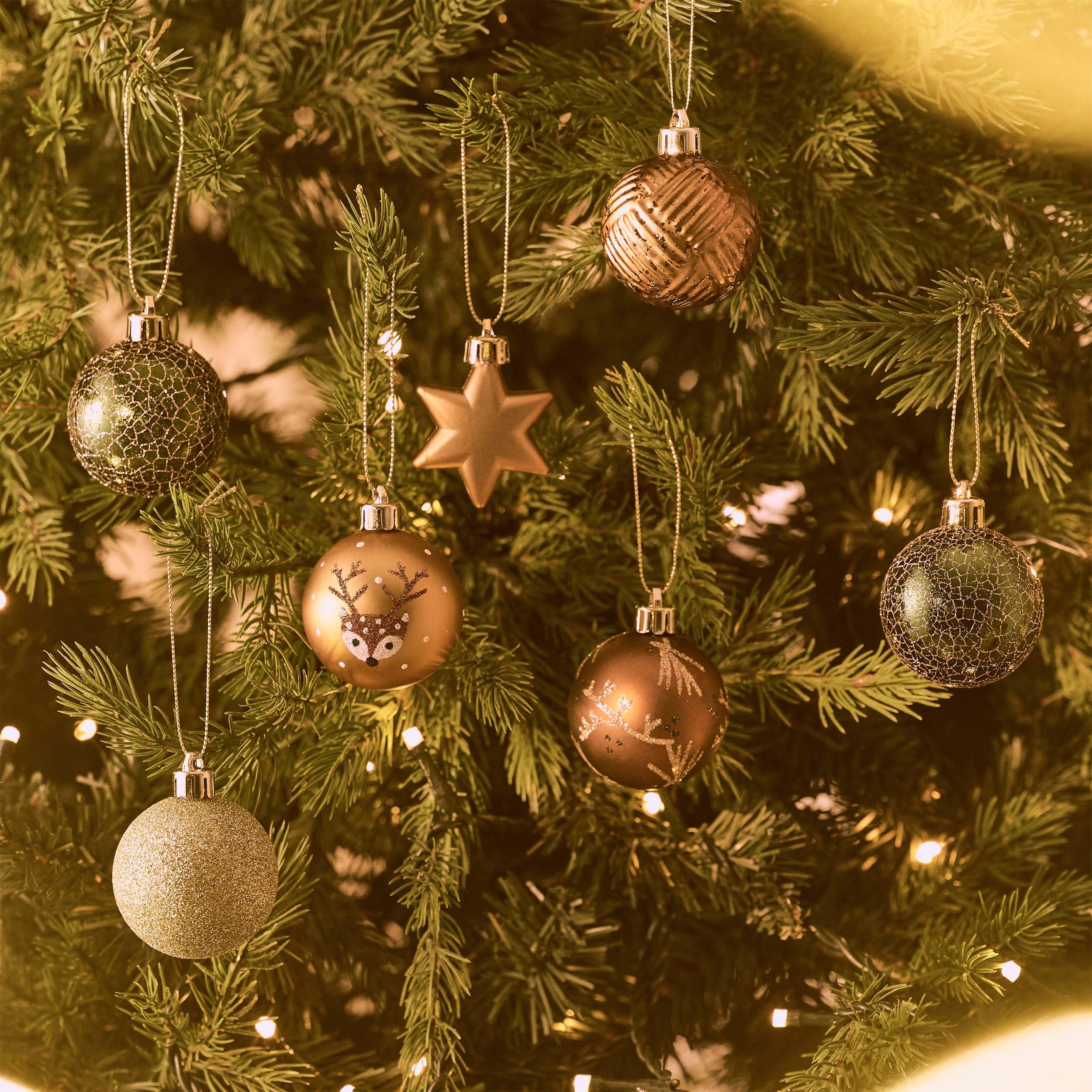 Valery Madelyn Weihnachtskugeln 35 Stücke 5cm Kunststoff Christbaumkugeln mit Aufhänger Weihnachtsbaumschmuck für Weihnachtsdeko Wald Thema Kupfergold（Bronze Grün）