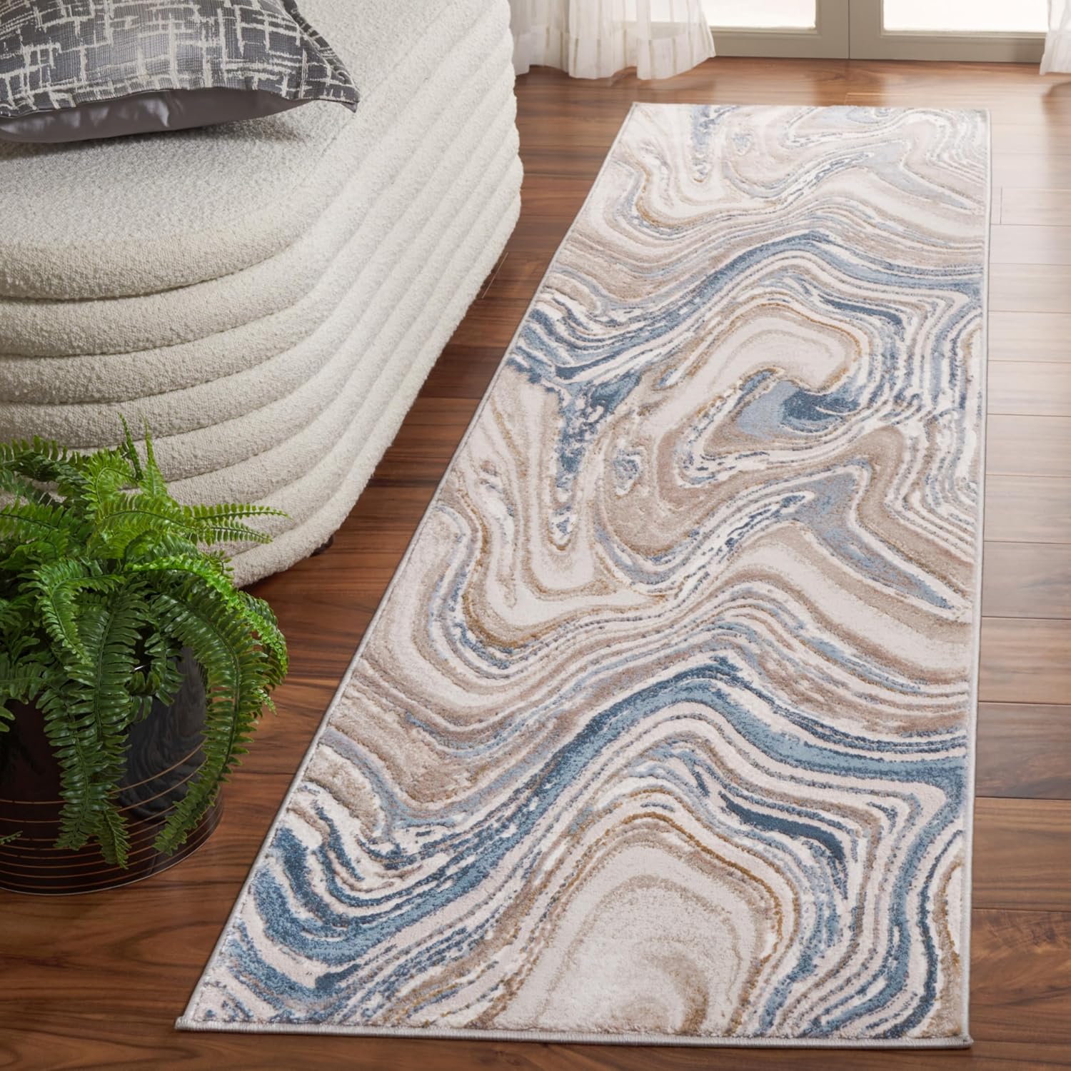 SAFAVIEH Prestige Collection Runner Rug - 2'3" x 8', Beige & Blue, Geometric Design, Ideal for High Traffic Areas in Entryway, Kitchen & Bathroom (PTE108B-28)