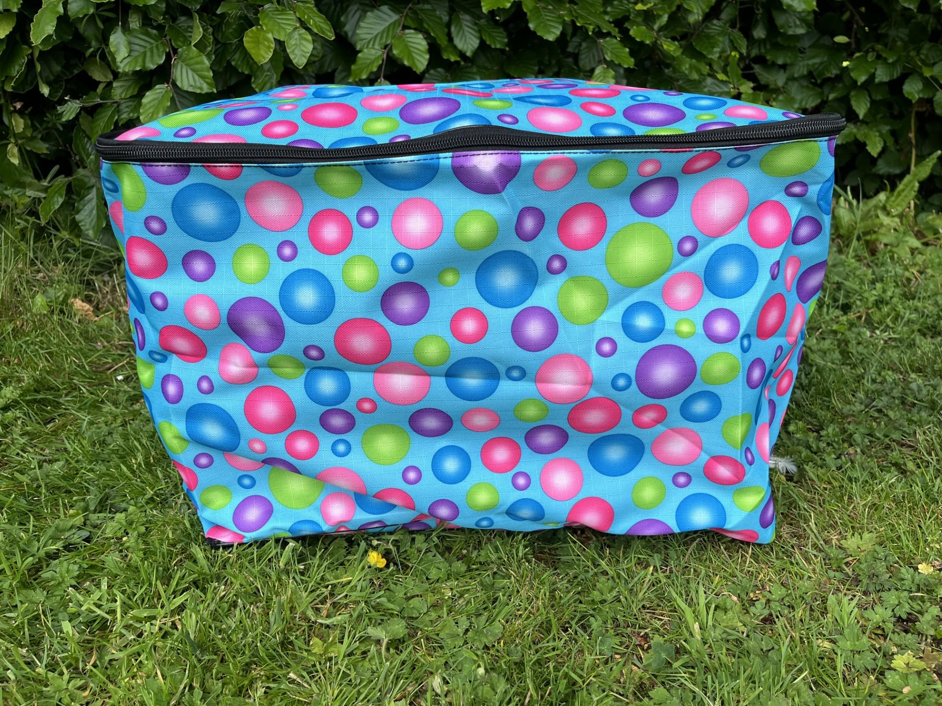 Ruggles Horse Rug Storage Bag - Suitable for 2 rugs/blankets - Keep rugs clean, dry and dust free (Spotty)