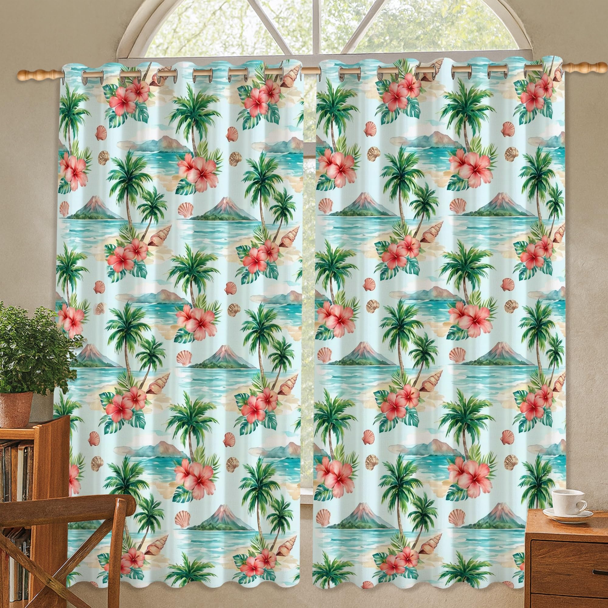 Rideaux occultants motif palmier pour créer une ambiance de bureau côtière et tropicale