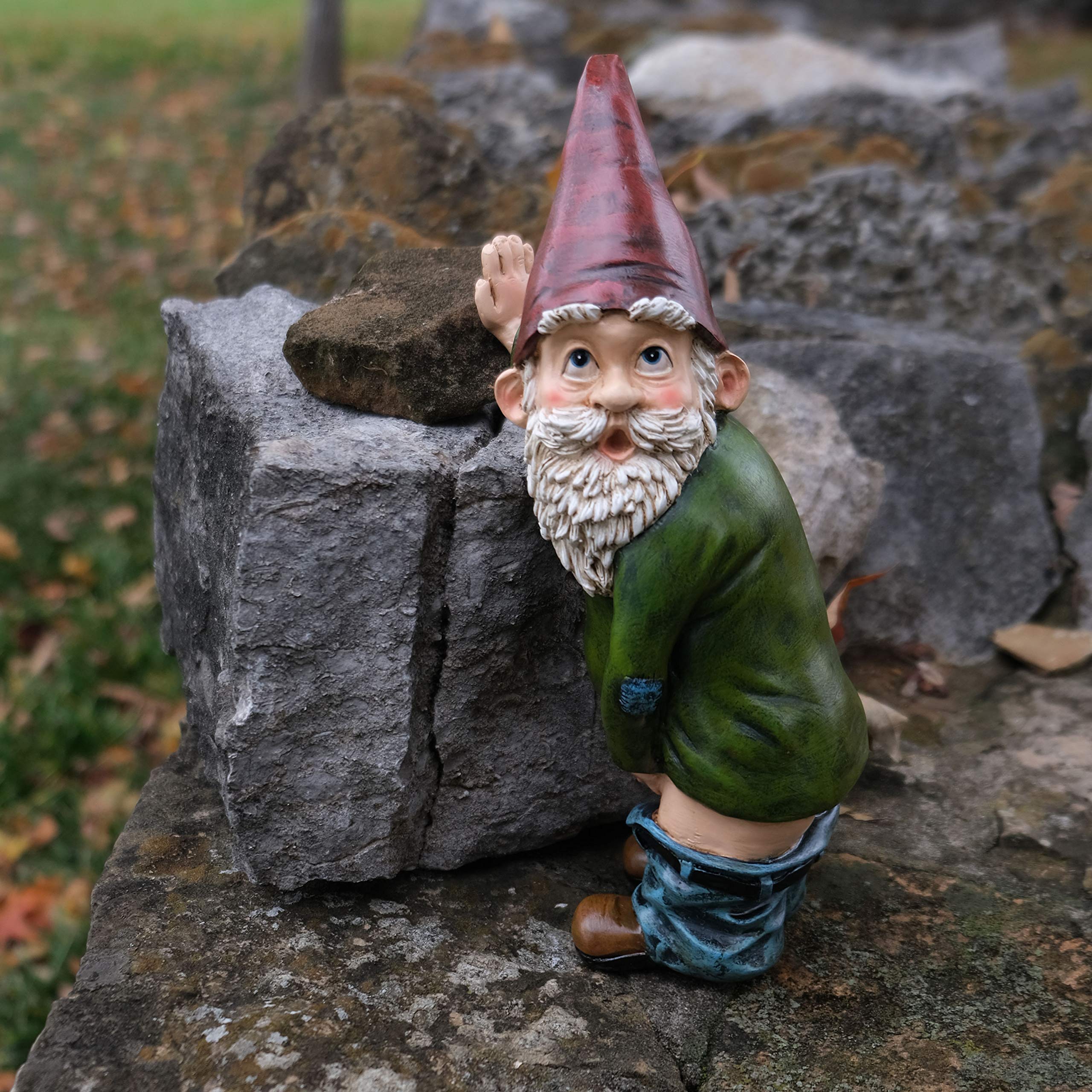 Zwerg Statue – 26,2 cm hoch Polyresin – Willy der pinkelnde Gartenzwerg für Rasen-Ornamente, Innen- oder Außendekorationen – Rot und Grün Lustige Zwerge