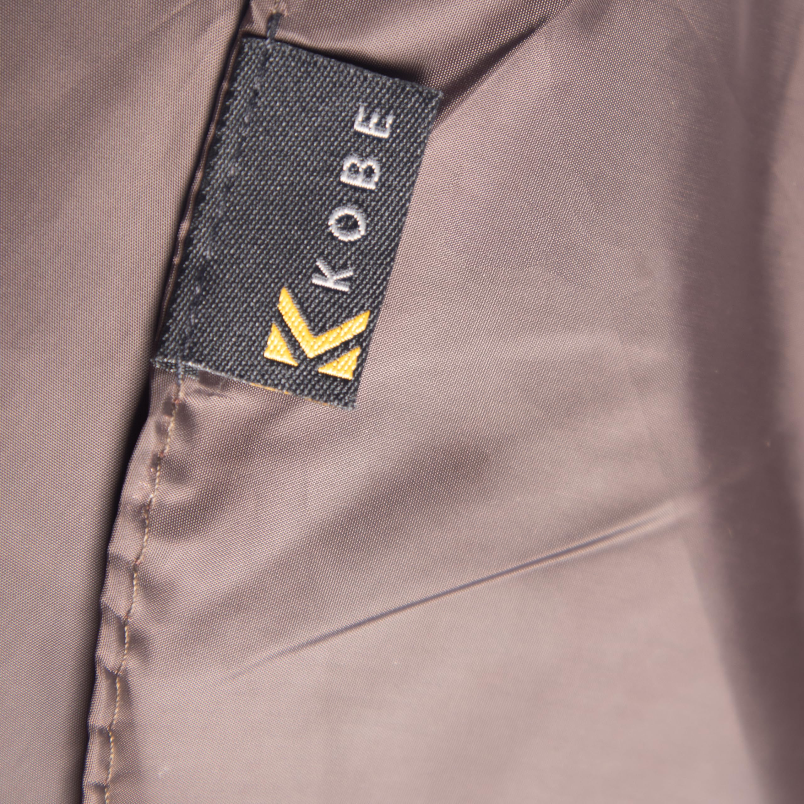 Kobe Professional Sleeveless Hairdressing Gown - Water-Repellent - Adjustable Neck. Ideal for Salon or the Busy Barber. Also Suitable for Home Use or Mobile Hairdressing.