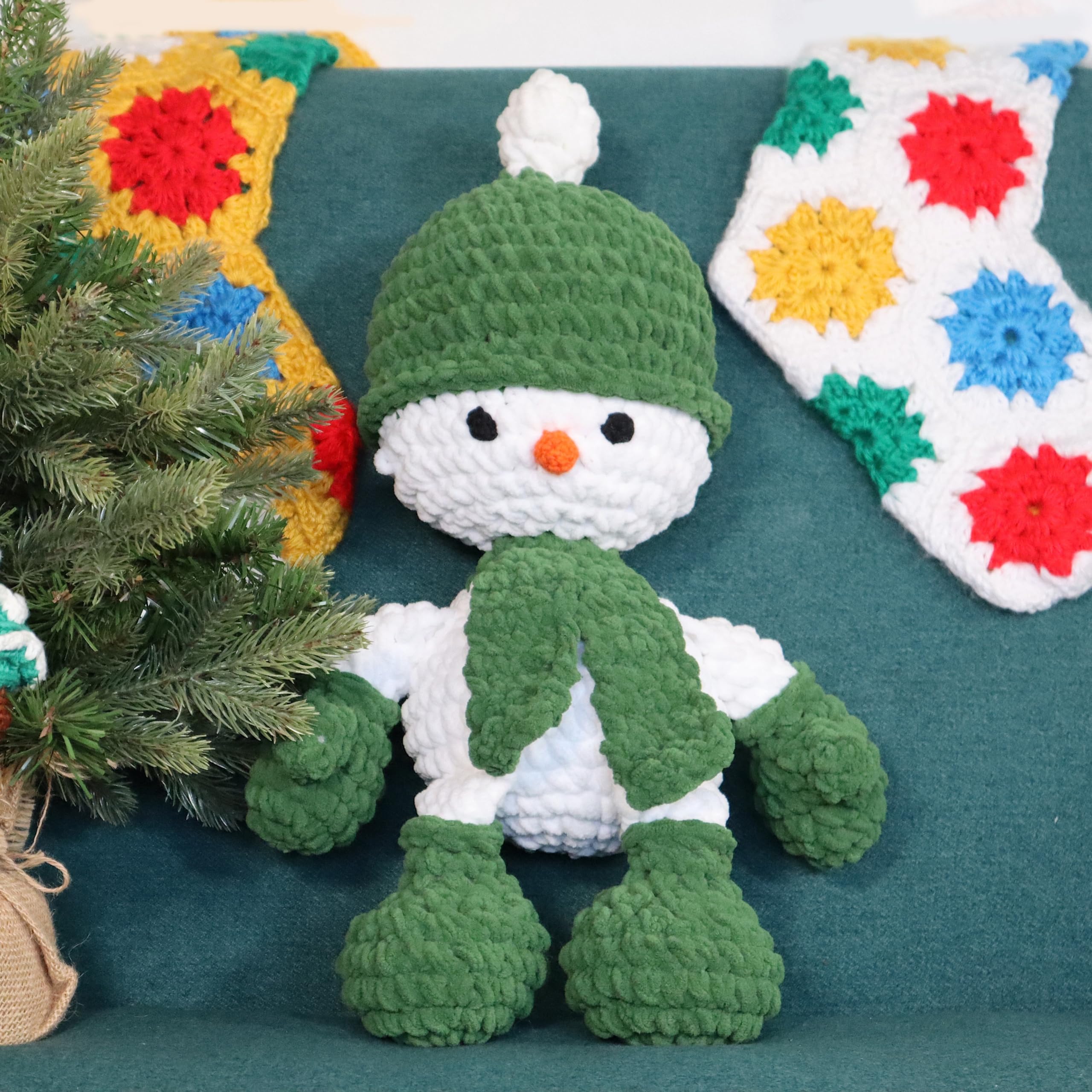 KNITTY CRITTERS Hello Crafts - Make Christmas - Jolly Snowman - Crochet kit