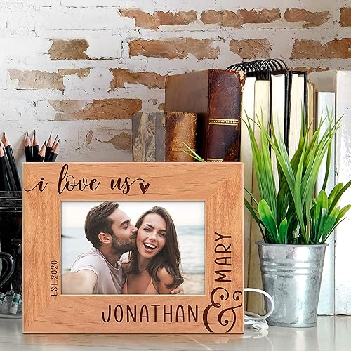 Vista 62 de GIFTBYGIFTY Marcos de fotos de amor personalizados para parejas con nombre, 4 x 6 pulgadas, regalos de San Valentín personalizados para él, ella