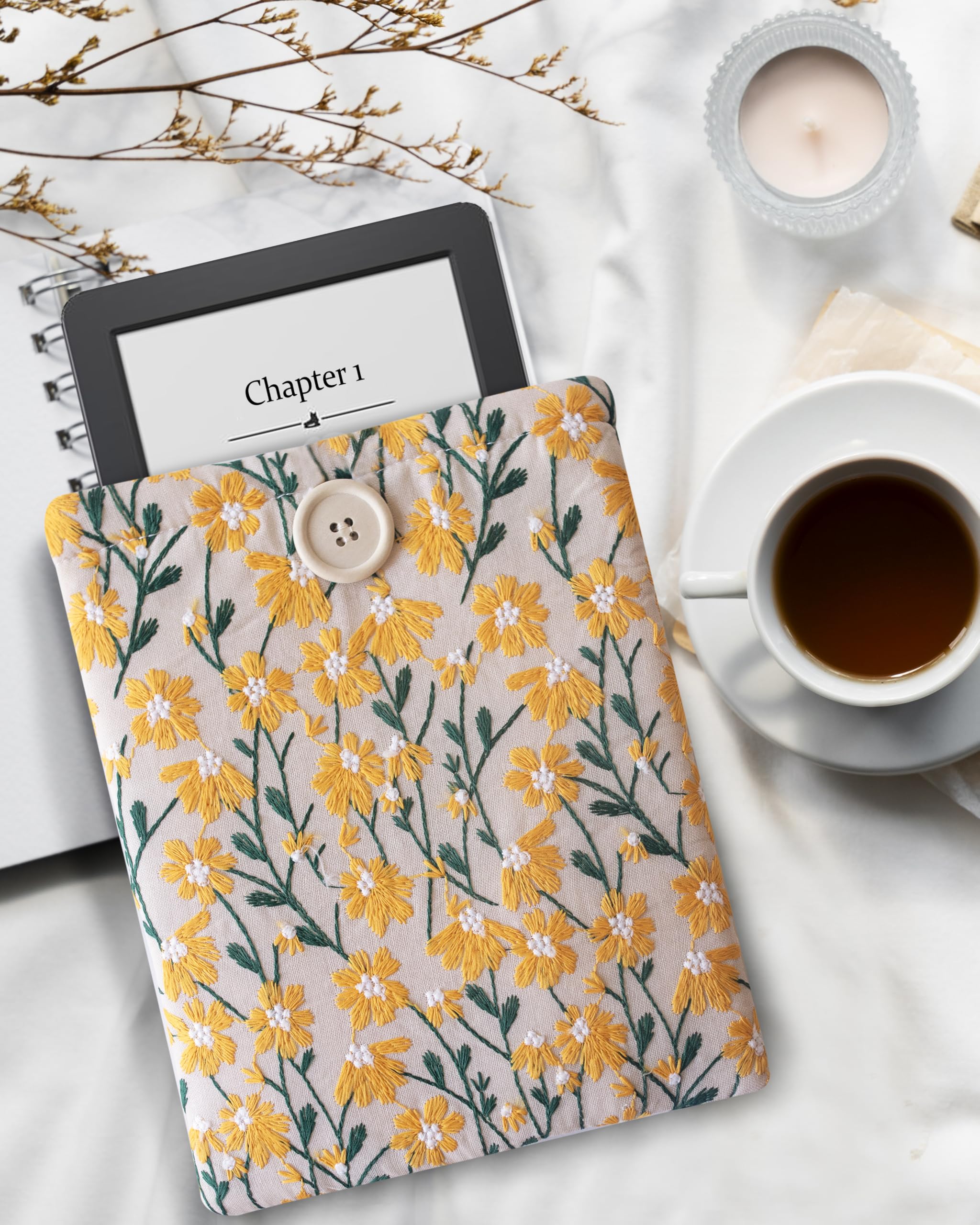 Funda de tela bordada de 7 x 9 pulgadas para Kindle Oasis, iPad Mini, Kobo Libra 2, Boox Leaf Z, funda de transporte acolchada para tabletas pequeñas y lectores electrónicos, personaje hecho a mano,