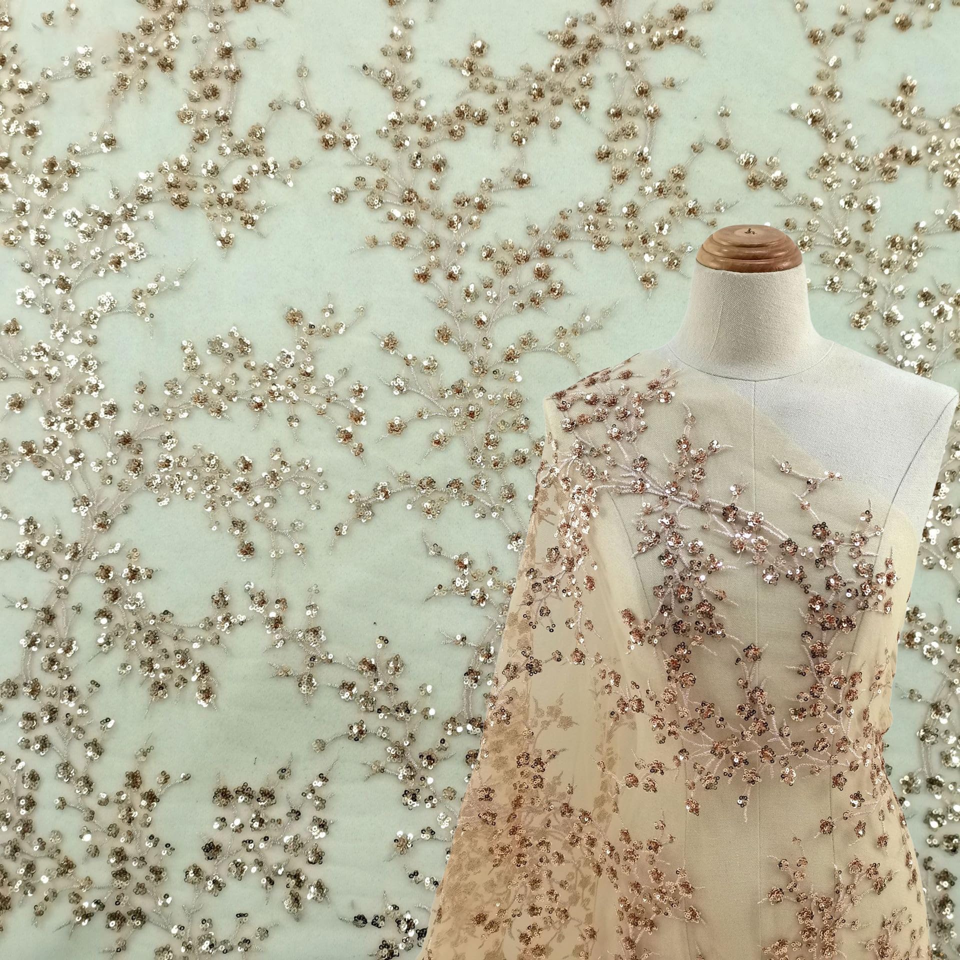 125cm x 3 Yards Soft Tüllstoff mit Pailletten,Basteltüll Glitzerstoff Bestickt Netzstoff Glitzer Tüll aus Polyester,Dekostoff Tüll Stoffe zum Nähen für Hochzeitskleid Tüllrock,Champagnergold