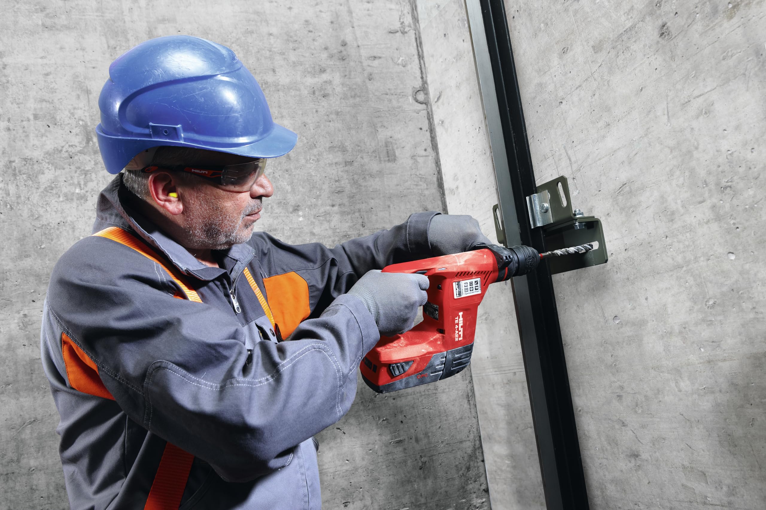 Hilti NEW 2422140 Kit Martillo perforador TE 4-A22 + 2 baterías B 22/4.0 + cargador C 4/36-350 (Taladrado, atornillador y perforación. Con percusión. Peso: 3,3 kg. Con maletín)