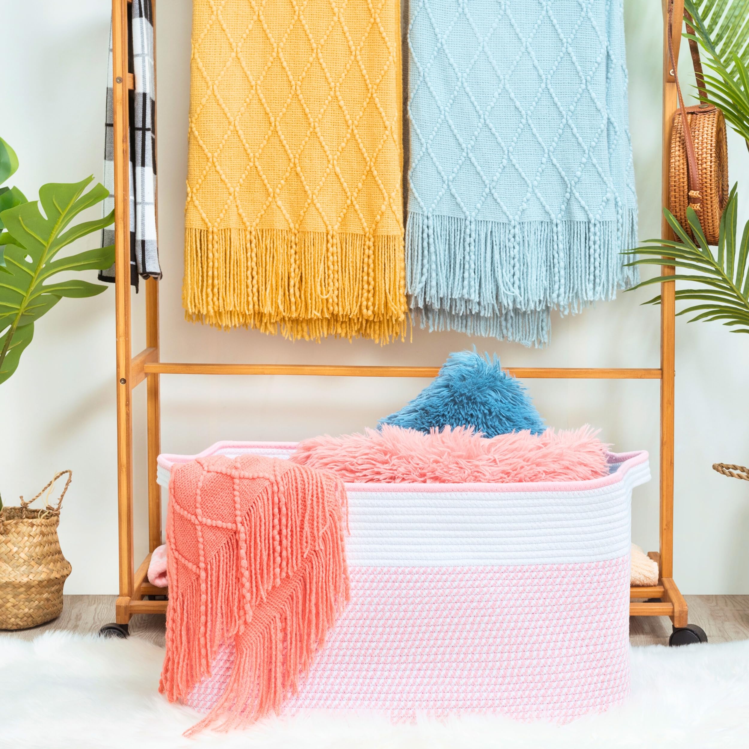 MINTWOOD Design 22in Extra Large Blanket Basket Holder Living Room, Rectangle Rope Woven Storage Basket with Handles for Laundry, Pool Towels, and Shoes, Dog Toy Organizer Bin Box, Light Pink