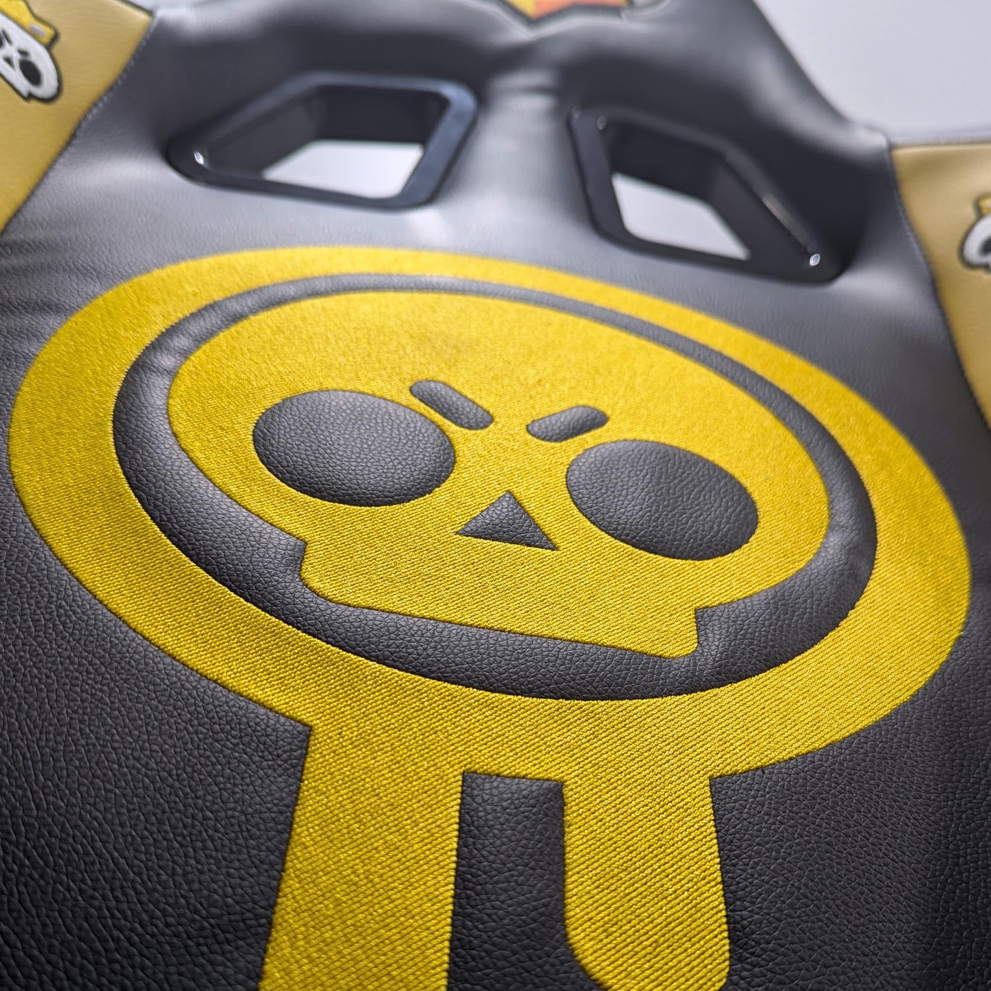 SUBSONIC Sedia Gaming Brawl Stars, Ergonomica da Ufficio, Nero, Similpelle, Braccioli 3D Regolabili, Altezza 46-56cm, Supporto Lombare, Carico Massimo 110kg