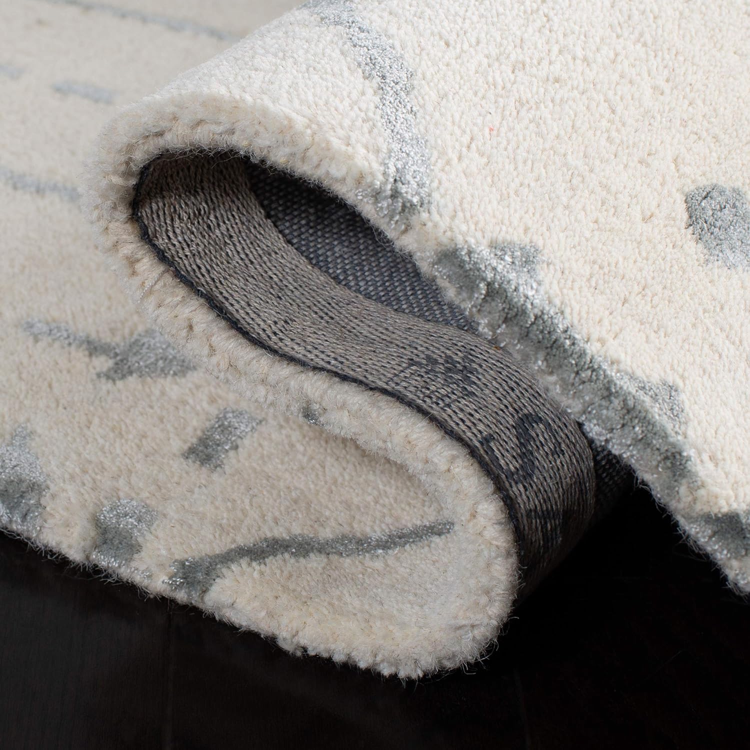 Ivory and Grey 3' x 5' Hand Tufted Wool Area Rug