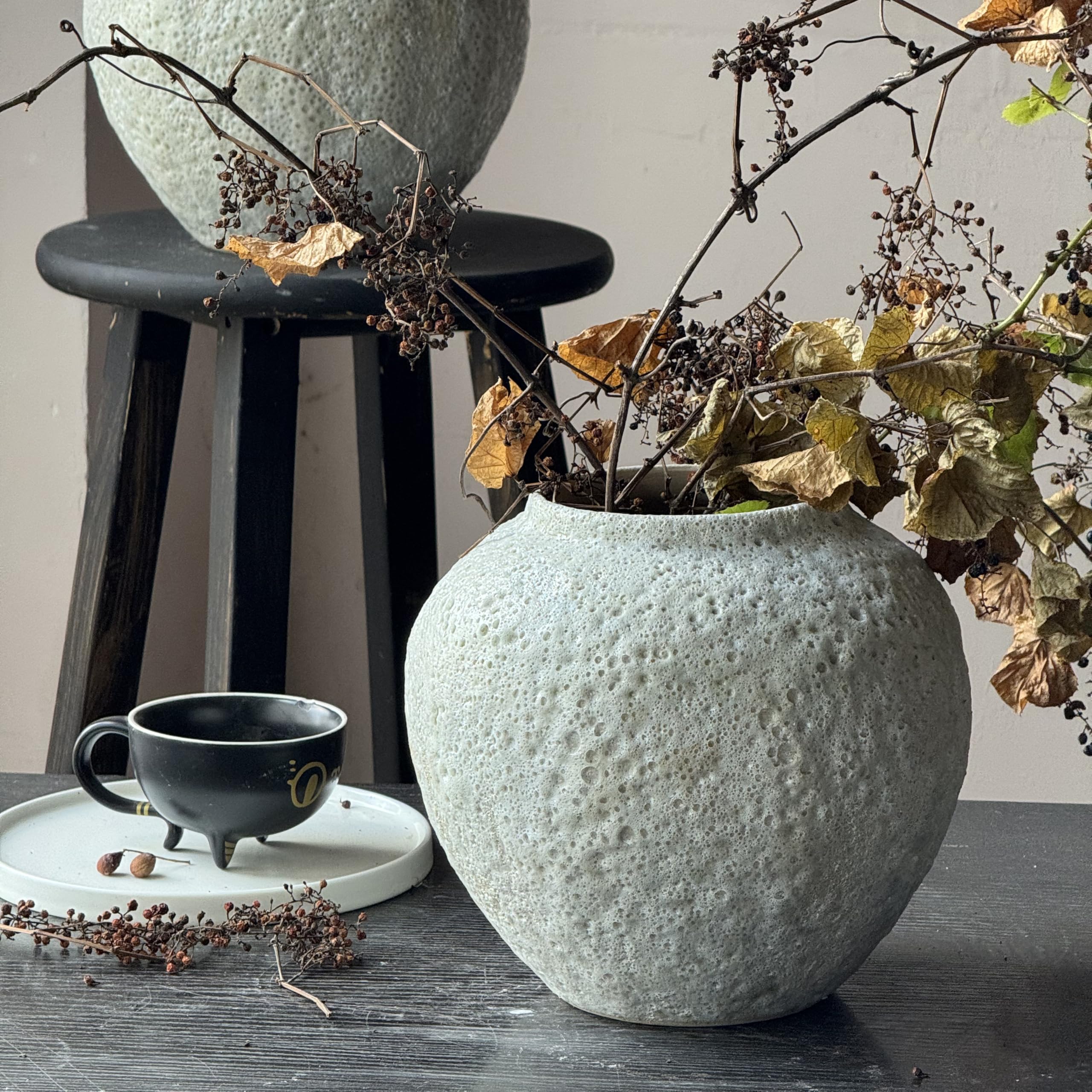 Vintage Living Room Table Centerpiece Ideas: Stunning Timeless Decor Tips