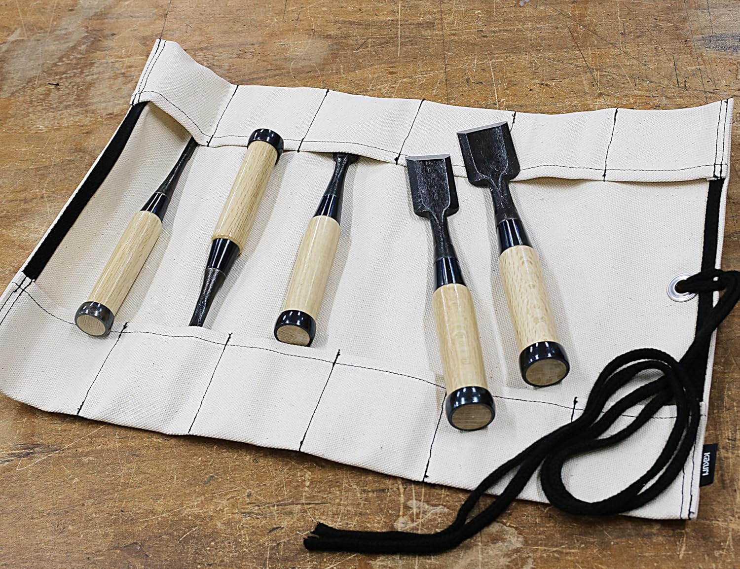 KAKURI Japanese Wood Chisel Set with Roll Up Case for Woodworking (1/4", 1/2", 3/4", 1-1/4", 1-3/8"), Made in JAPAN, Razor Sharp Japanese High Carbon Steel Blade, White Oak Wood Handle
