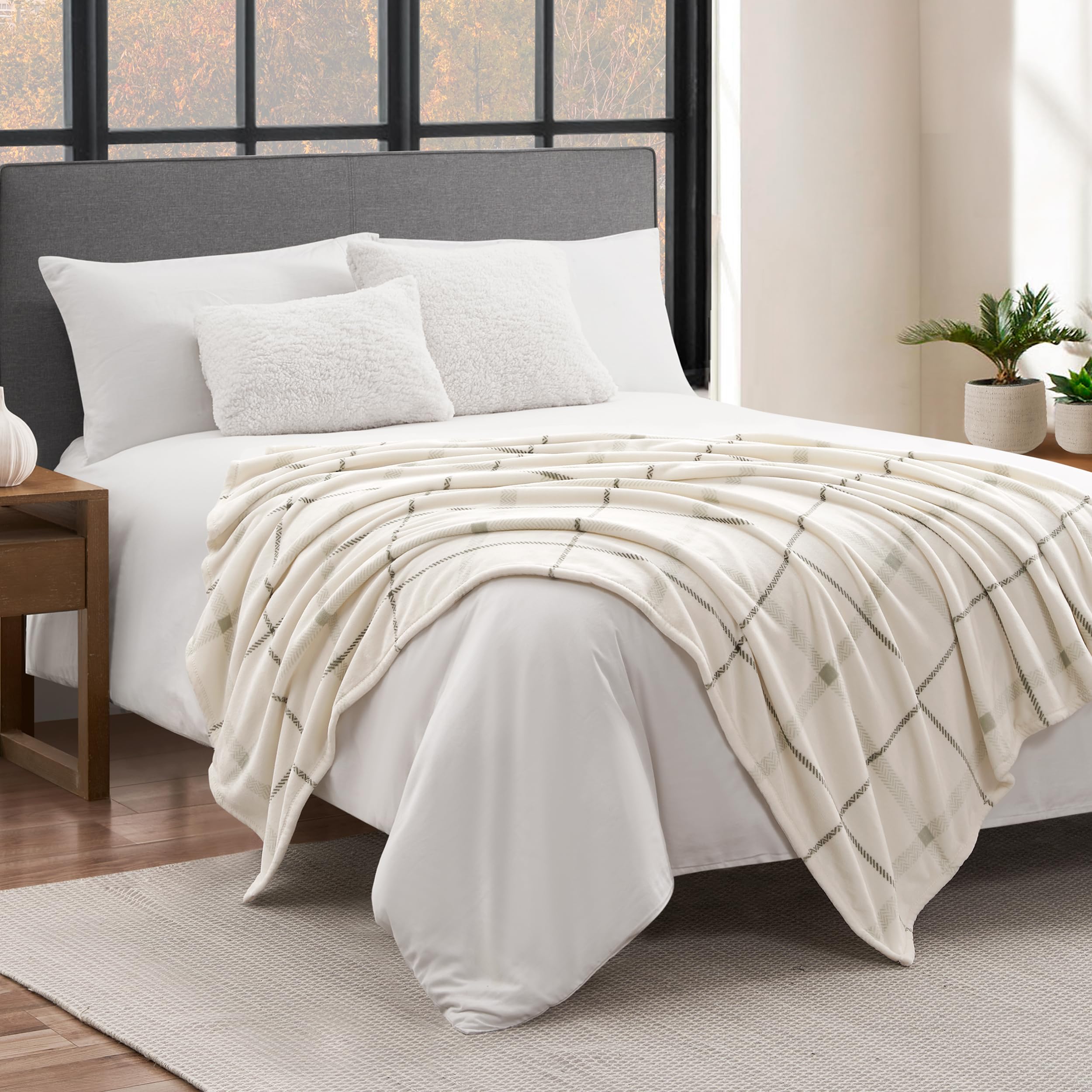 Lucky Brand Palmdale Kuscheldecke: Hellblaue Karo-Decke Aus Mikrofaser, 127 X 178 Cm