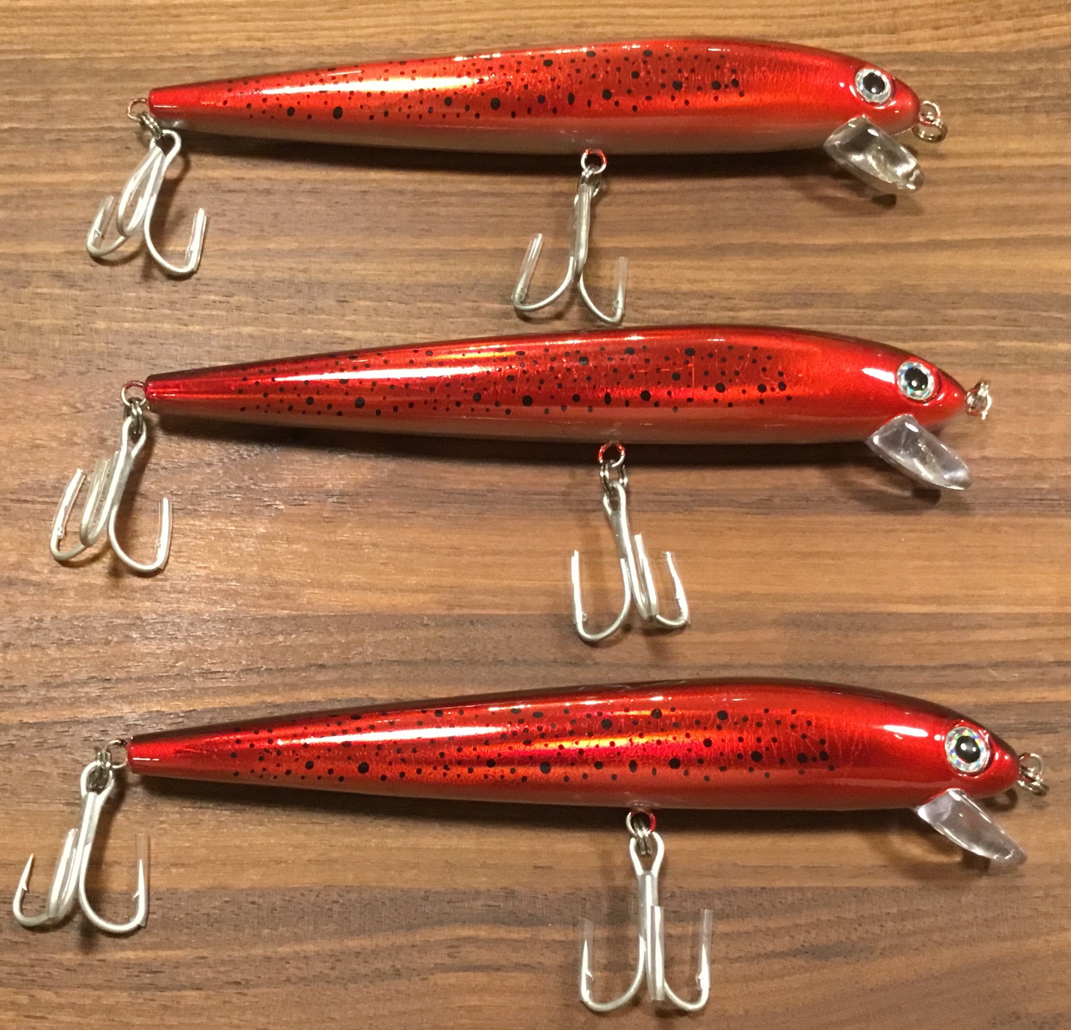 BHtackle3 New 7.5 INCH Deluxe Muskie Pike Lures Dark Red Spotted w/Internal Rattle 1 Ounce