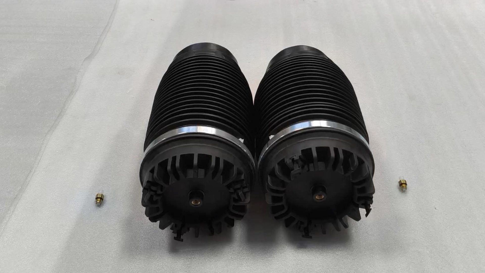 Amazon.com: AIRSUSFAT 2Pcs Rear Air Suspension Spring Bags for