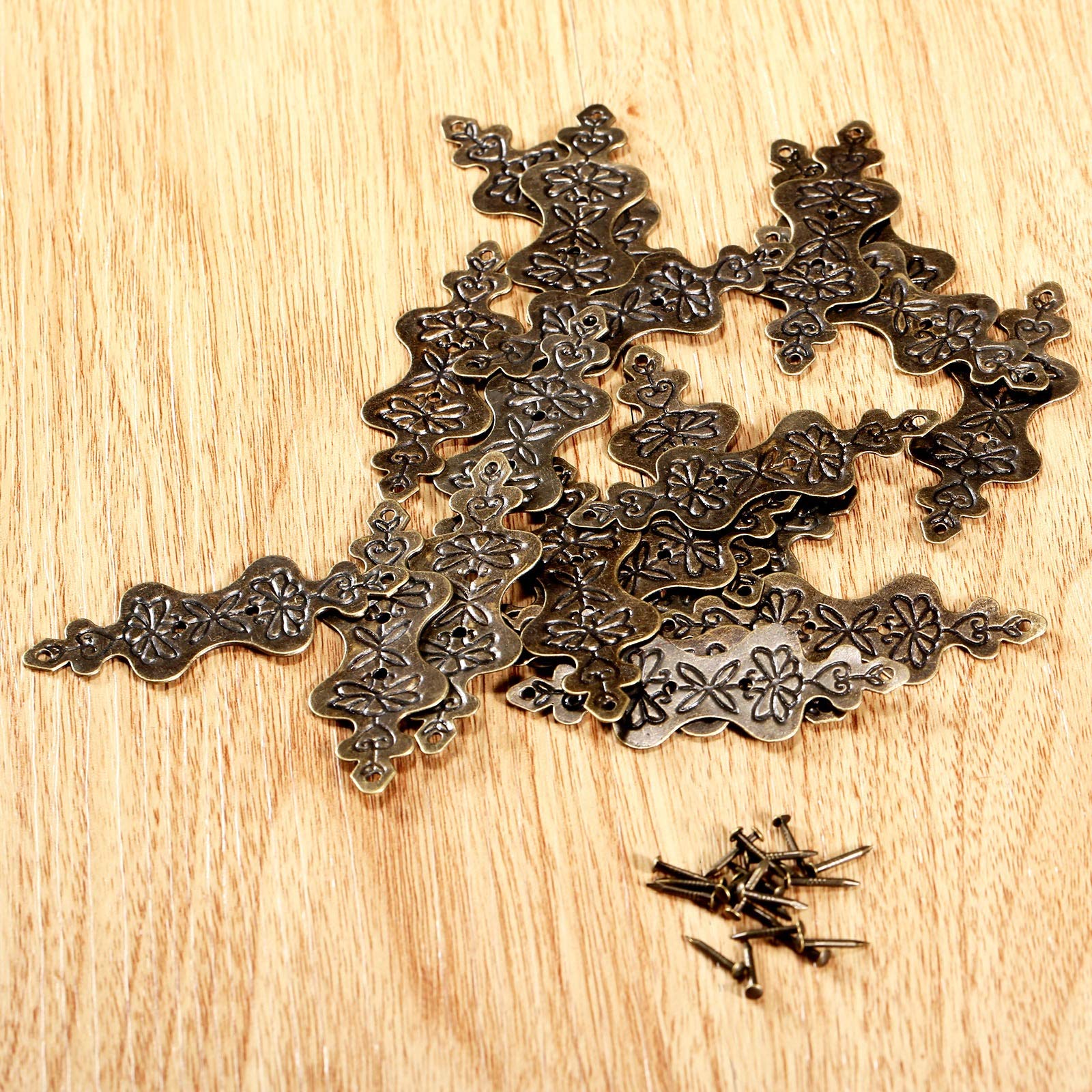 MRKU Protezioni angolari per tavoli, Sicurezza 20/12/4 Pezzi, Protezioni Decorative, staffe retrò, Applicazioni in Ferro, Scatola, Custodia, Piedini, Gamba, Ottone Anticato