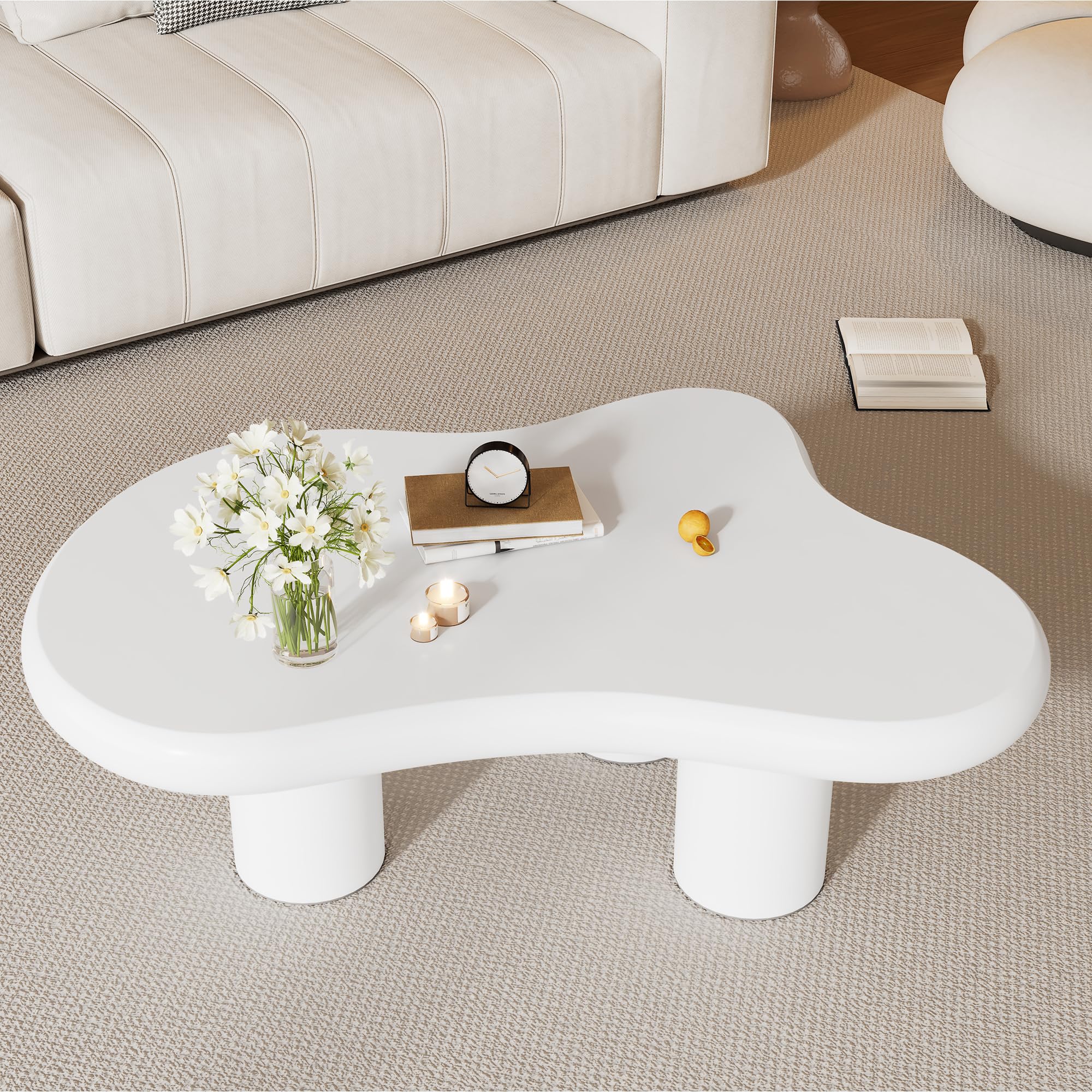 BTM Table Basse Irrégulière en Forme De Nuage, 97cm Longueur, 67cm Largeur, 32cm Hauteur, MDF avec Protège-Sols en Tissu, Surface Laquée, Table Créative