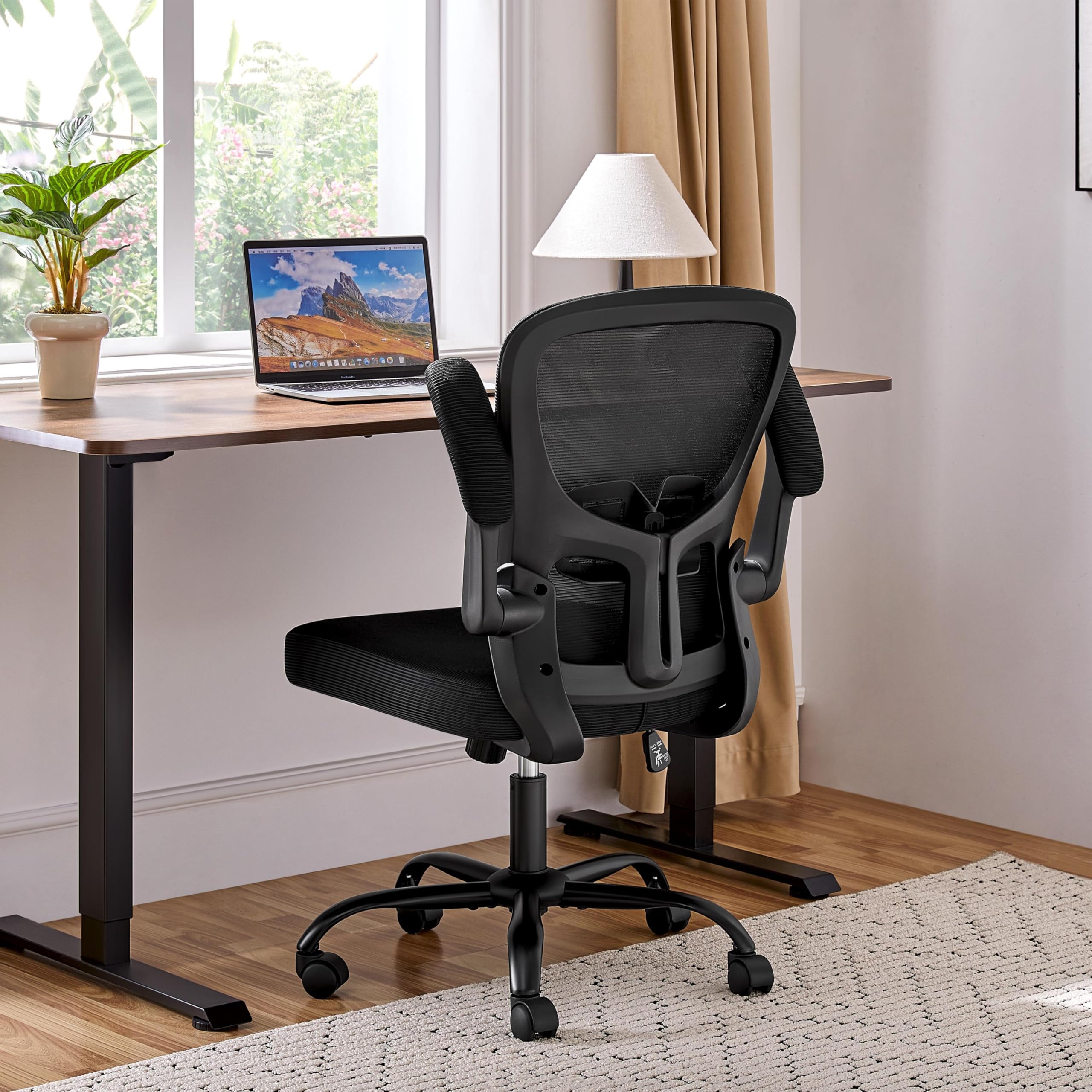 Sedia da Ufficio con Supporto Lombare, Sedia Scrivania Ergonomica con Braccioli Regolabili in Rete Traspirante, Altezza Regolabile e Schienale Inclinabile con Ruote Girevoli Nero