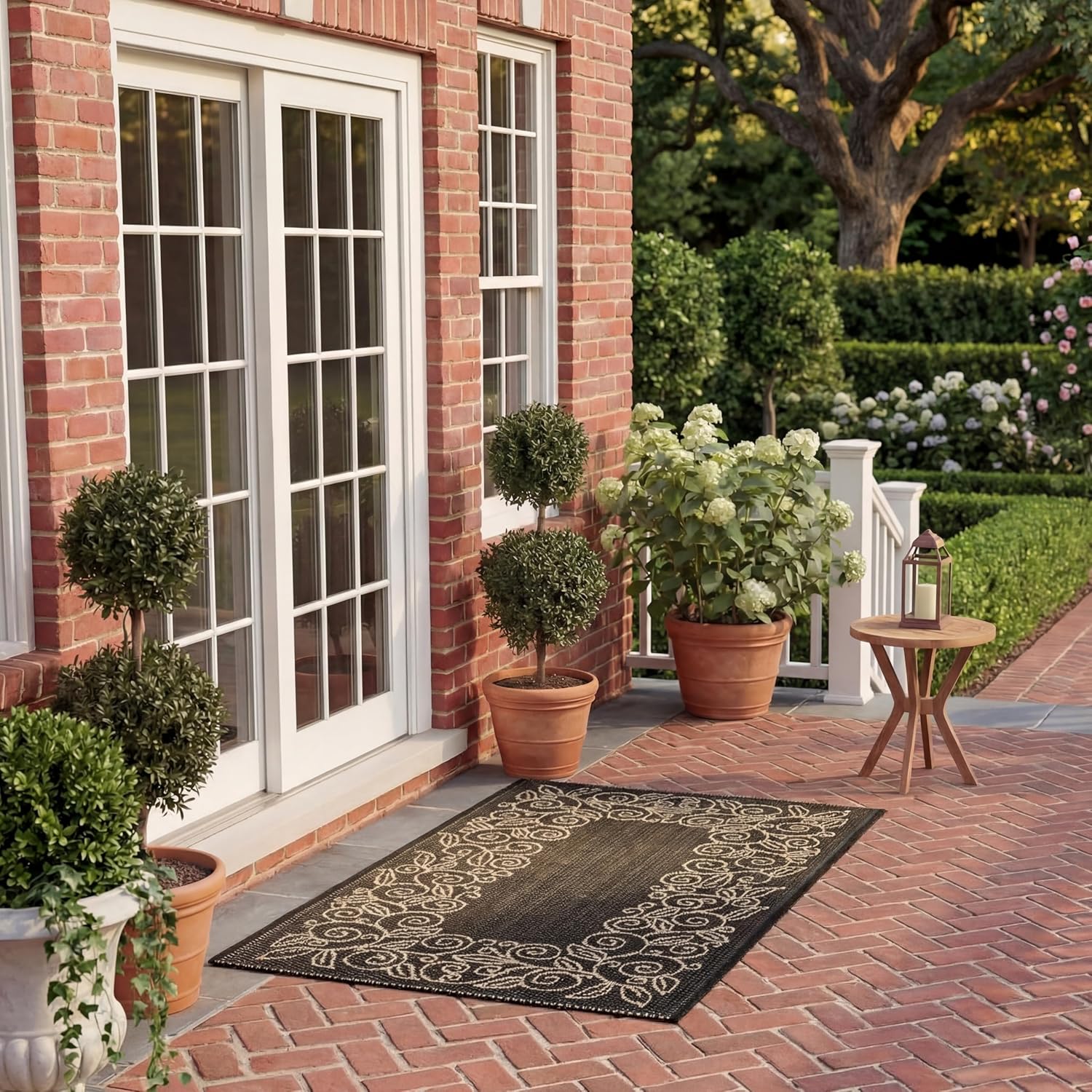 SAFAVIEH Washable Rug Outdoor Courtyard Collection - 2'7" x 5', Blue & Beige, Non-Shedding & Easy Cleaning, Ideal for Patio, Backyard, Mudroom (CY5139C)