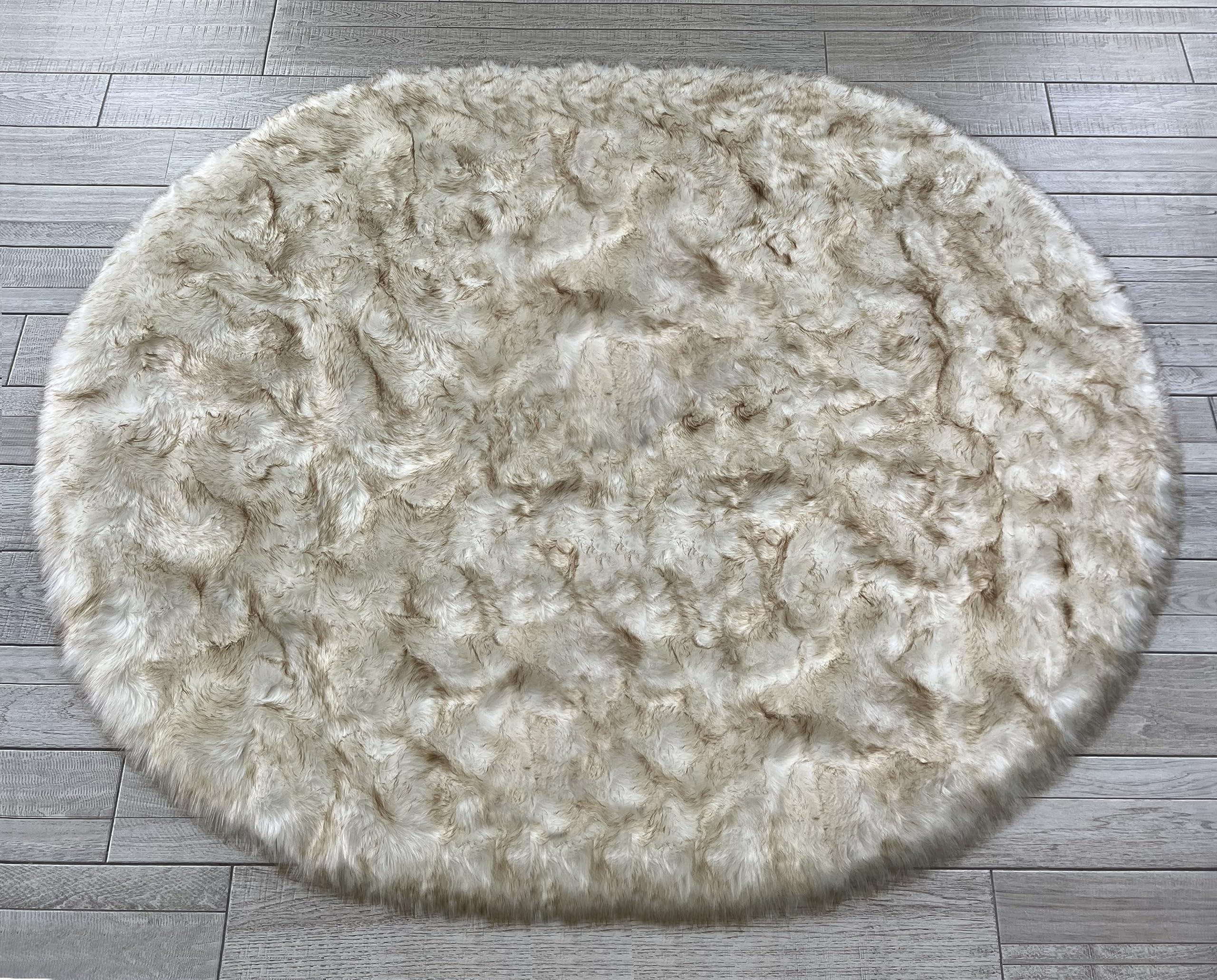 LAMBZY Elegant and Sophisticated Imitation Sheepskin Oval Area Rug (White/Brown, 10'x13')