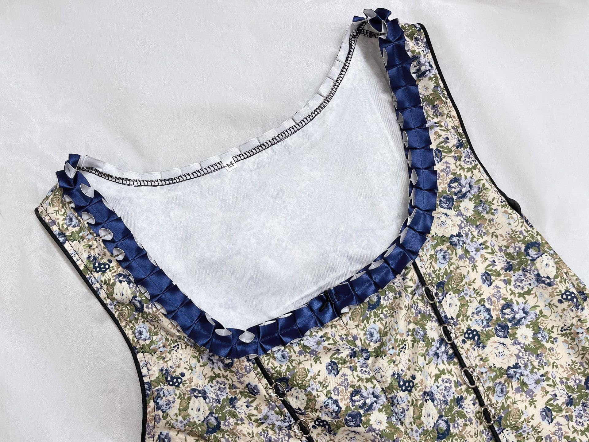 Dirndl Women's Midi Costume Dress Women's Dirndl Dress with Lace Costume Fashion Including Dirndl Blouse Dirndl Apron 3-Piece for Oktoberfest Carnival