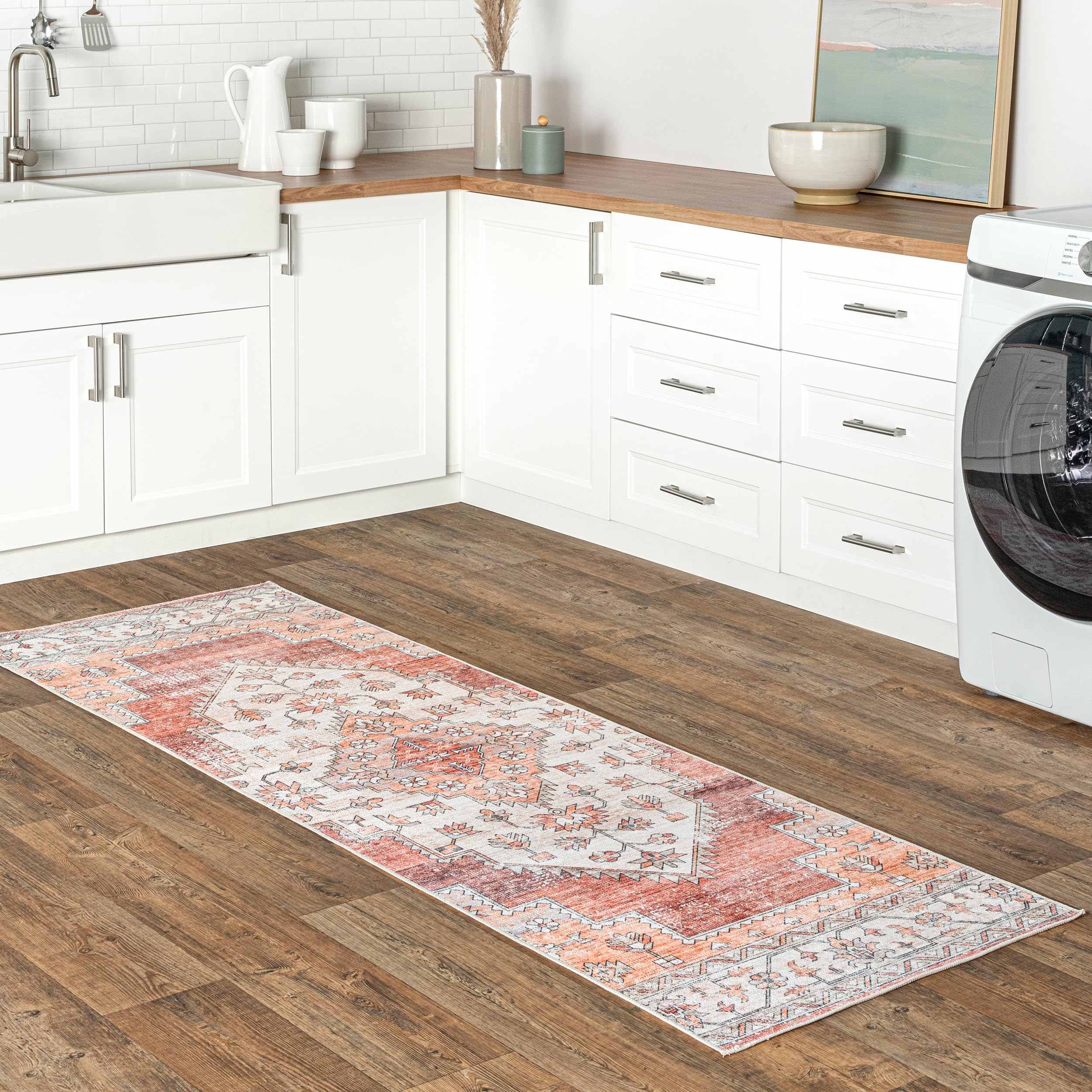 Tapis lavable bleu marine nuLOOM Dania pour grand salon