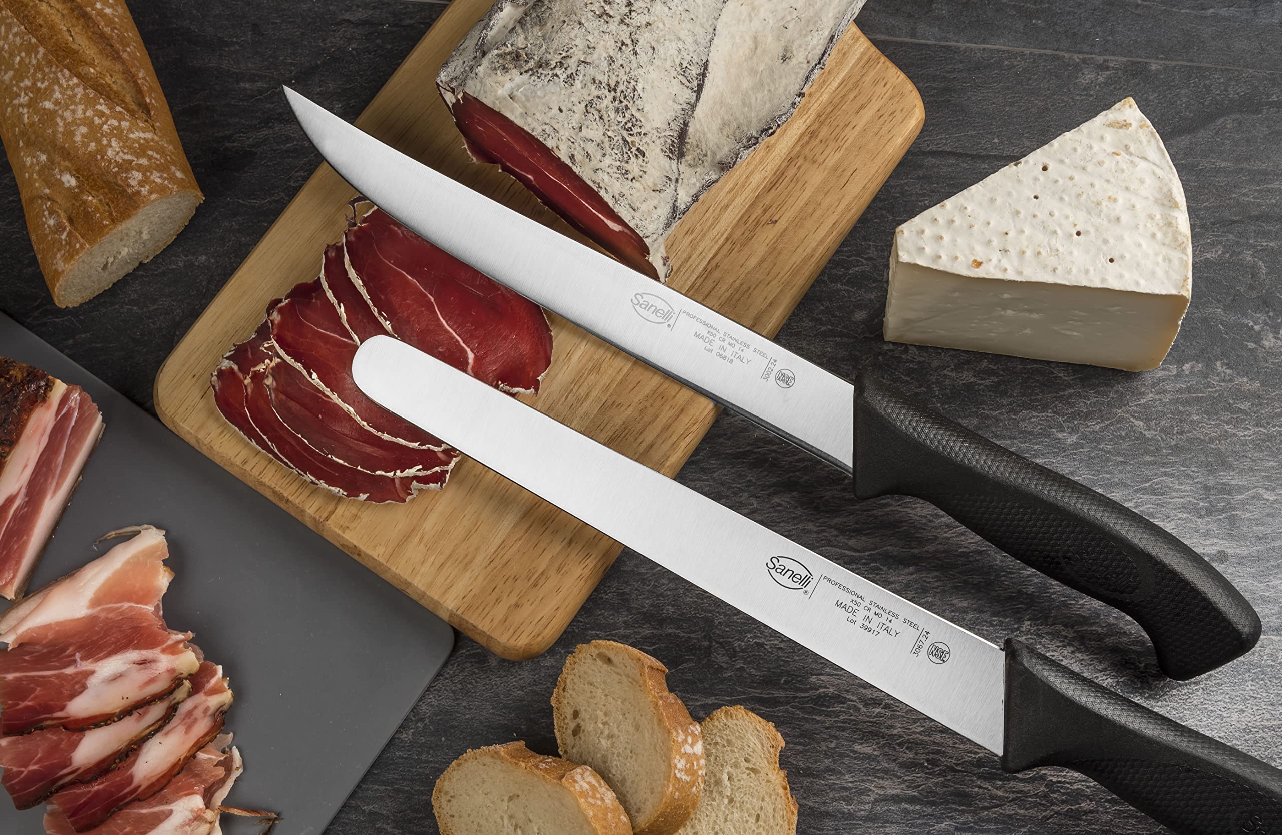 Sanelli, Ceppo in Legno di Ciliegio 5 Coltelli + 1 Forbice Manico Antiscivolo, Skin Nero
