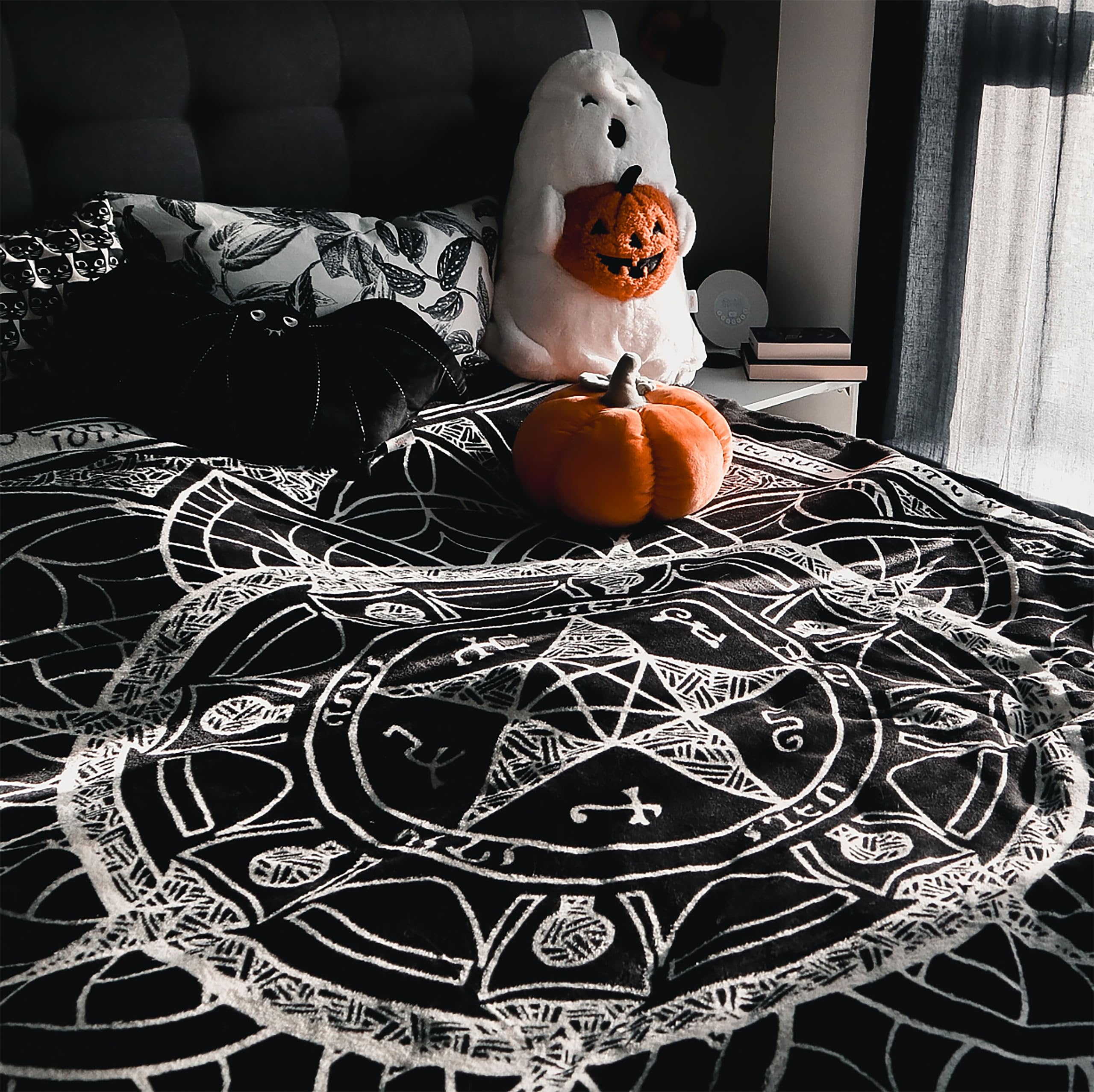 Supernatural fleece blanket Teufelsfalle 180x210 cm Elbenwald black white Supernatural fleece blanket Teufelsfalle 180x210 cm Elbenwald black white
