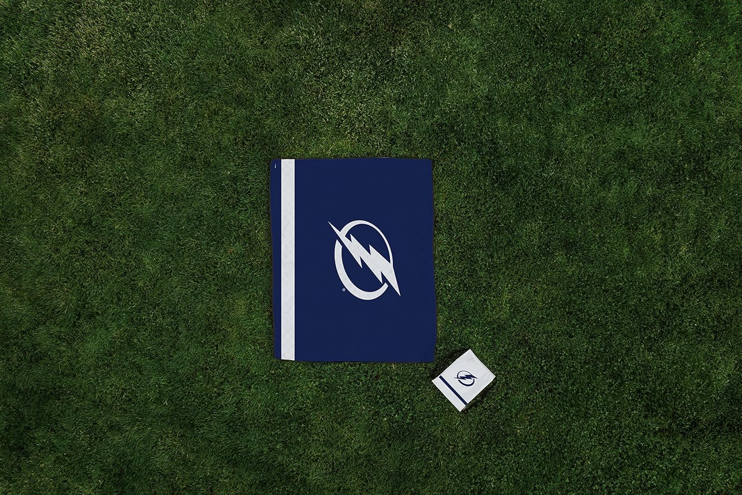 PICNIC TIME NHL Impresa Picnic Blanket