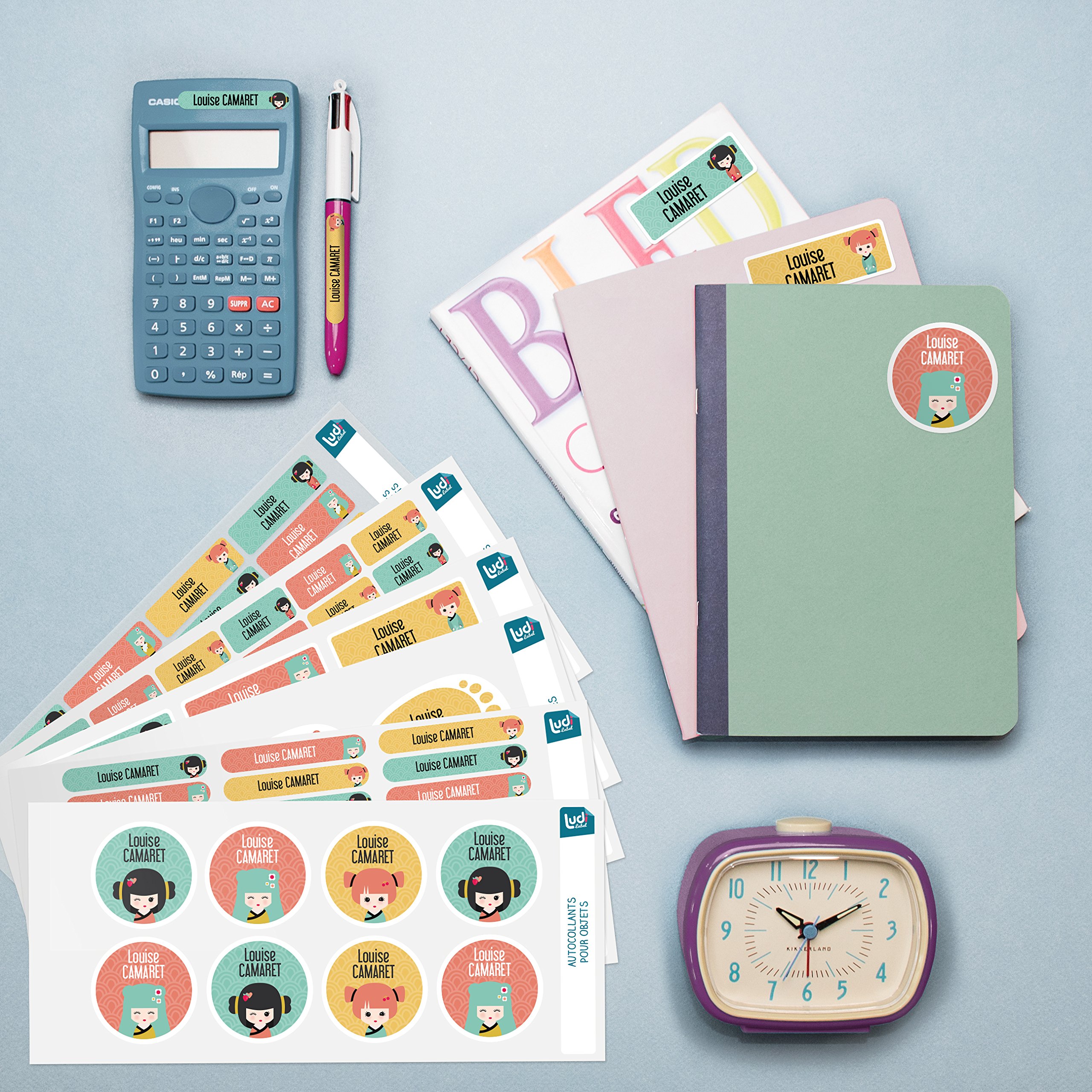 Pack 212 Étiquettes École - Personnalisées pour Vêtements et Objets - Autocollantes et Thermocollantes - Kokeshi