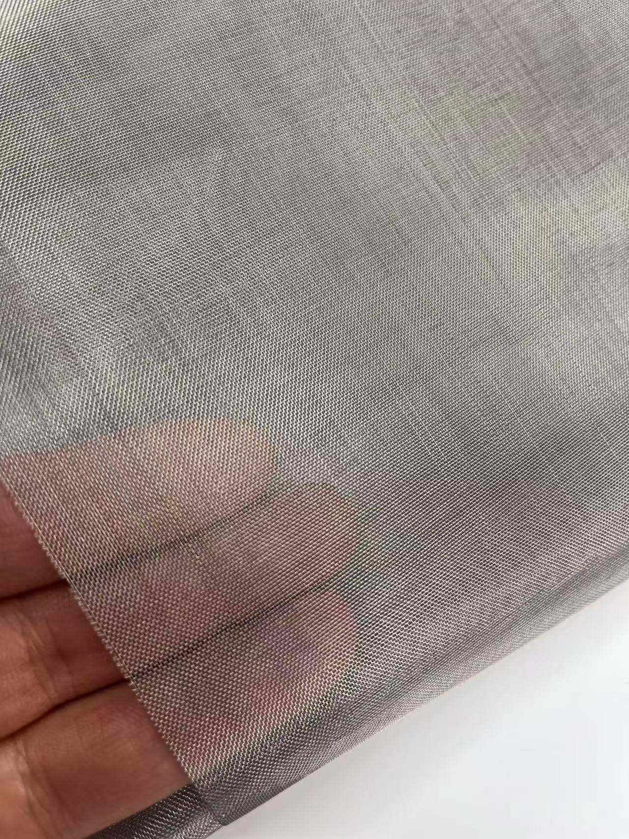 60 Mesh 304 Stainless Steel Wire Mesh, 11.8"x78.7" 0.11mm Ultra Thin Wire Grid, Rustproof Fine Woven Metal Screen for Filtration, Ventilation, DIY Craft and Industrial Separation, Silver