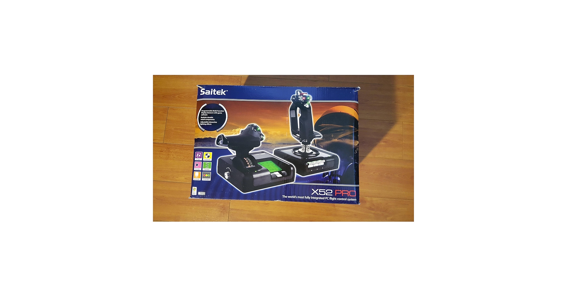 使用少 Saitek X52 PRO フライト ジョイスティック コントローラー Amazon.com: Saitek X52 Pro Flight System Controller