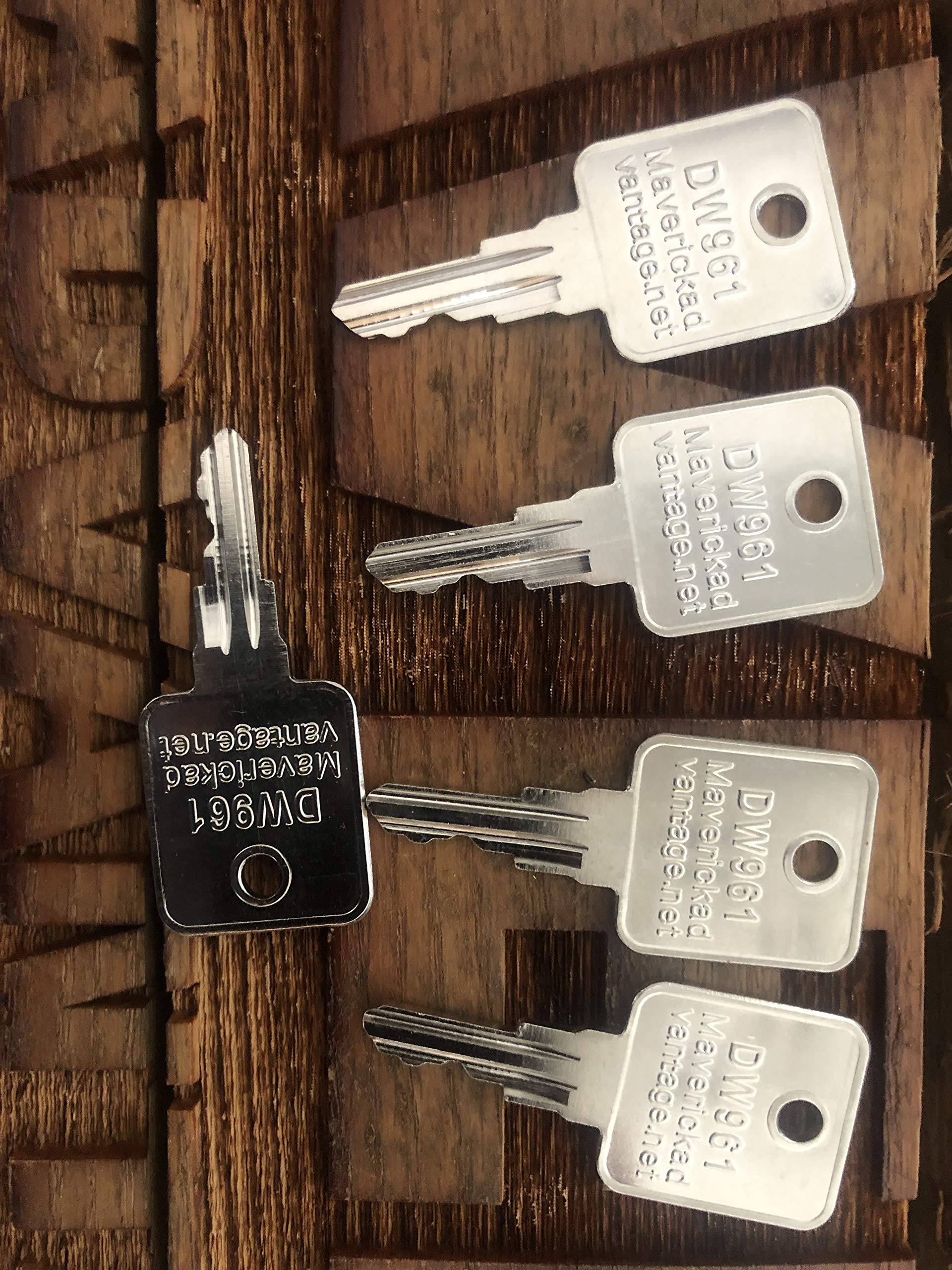 K&Ｍさま Keys fit Ditch Witch Trencher, PN 214-961, 961 Key, Model