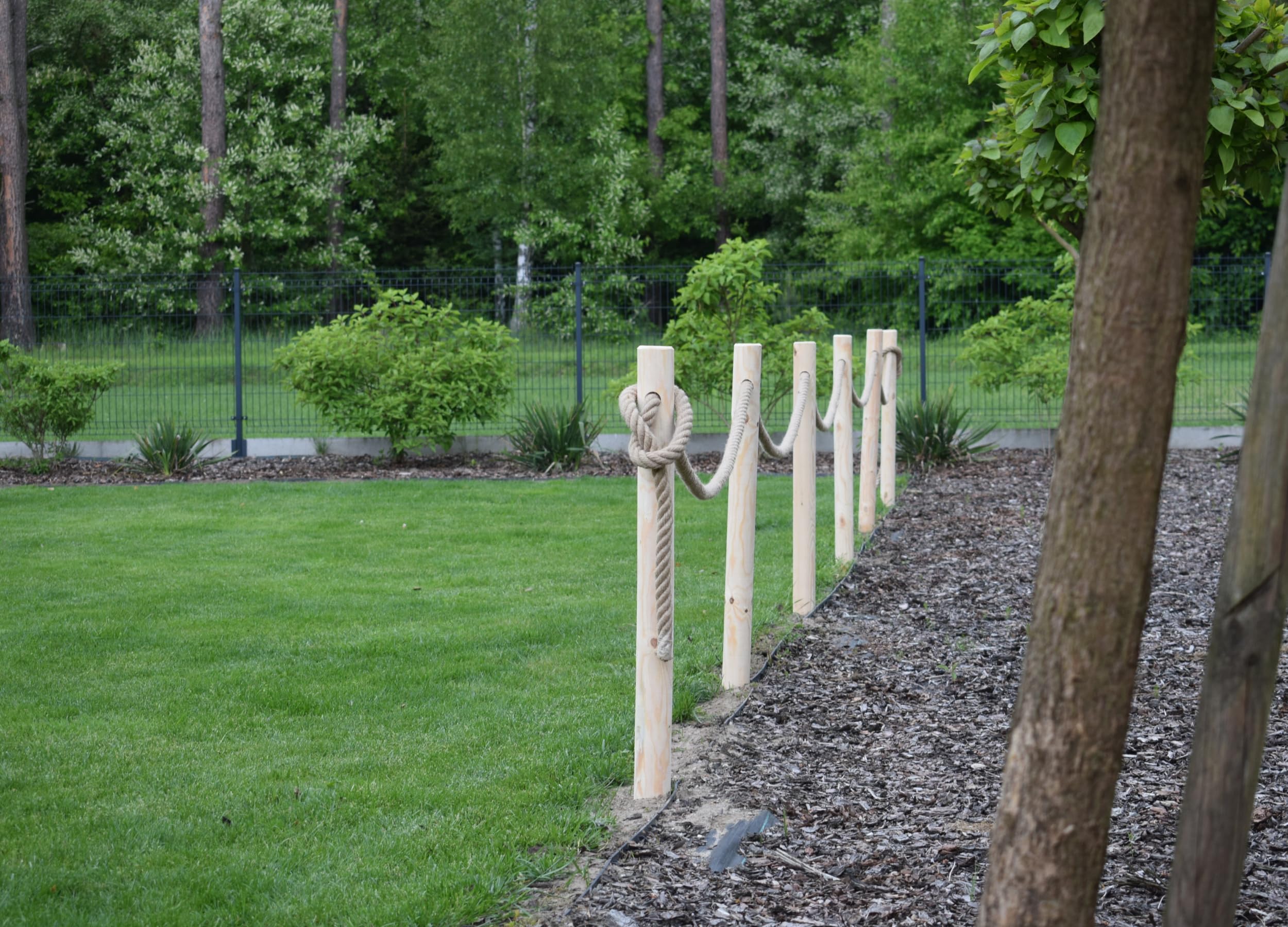 Recinzione In Legno 6 Pali Ø8x120 Cm Con Corda In Juta 12m Staccionata Da Giardino Pannelli Recinzione Legno Non Trattato
