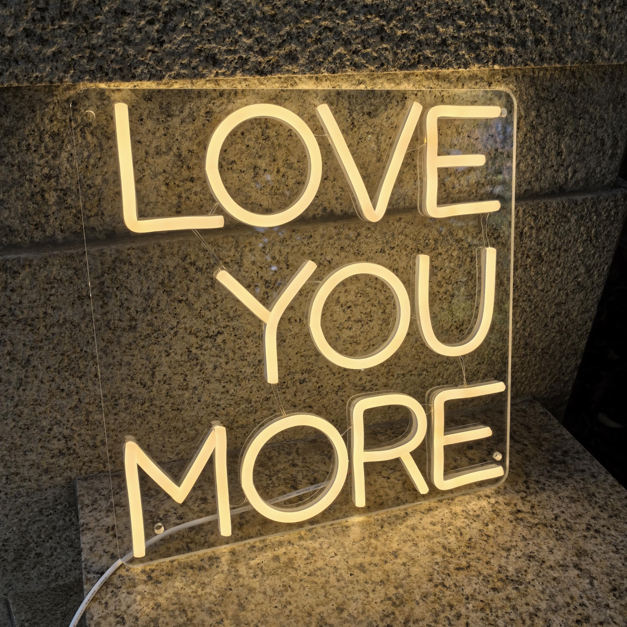 Neonschild Hochzeit Love You More, großes LED-Neonlicht für Wanddekoration, benutzerdefiniertes warmweißes Licht, Hochzeits- oder Geburtstagsgeschenk für Kinder, USB-betriebene Neon-Wandkunst (30 x 30