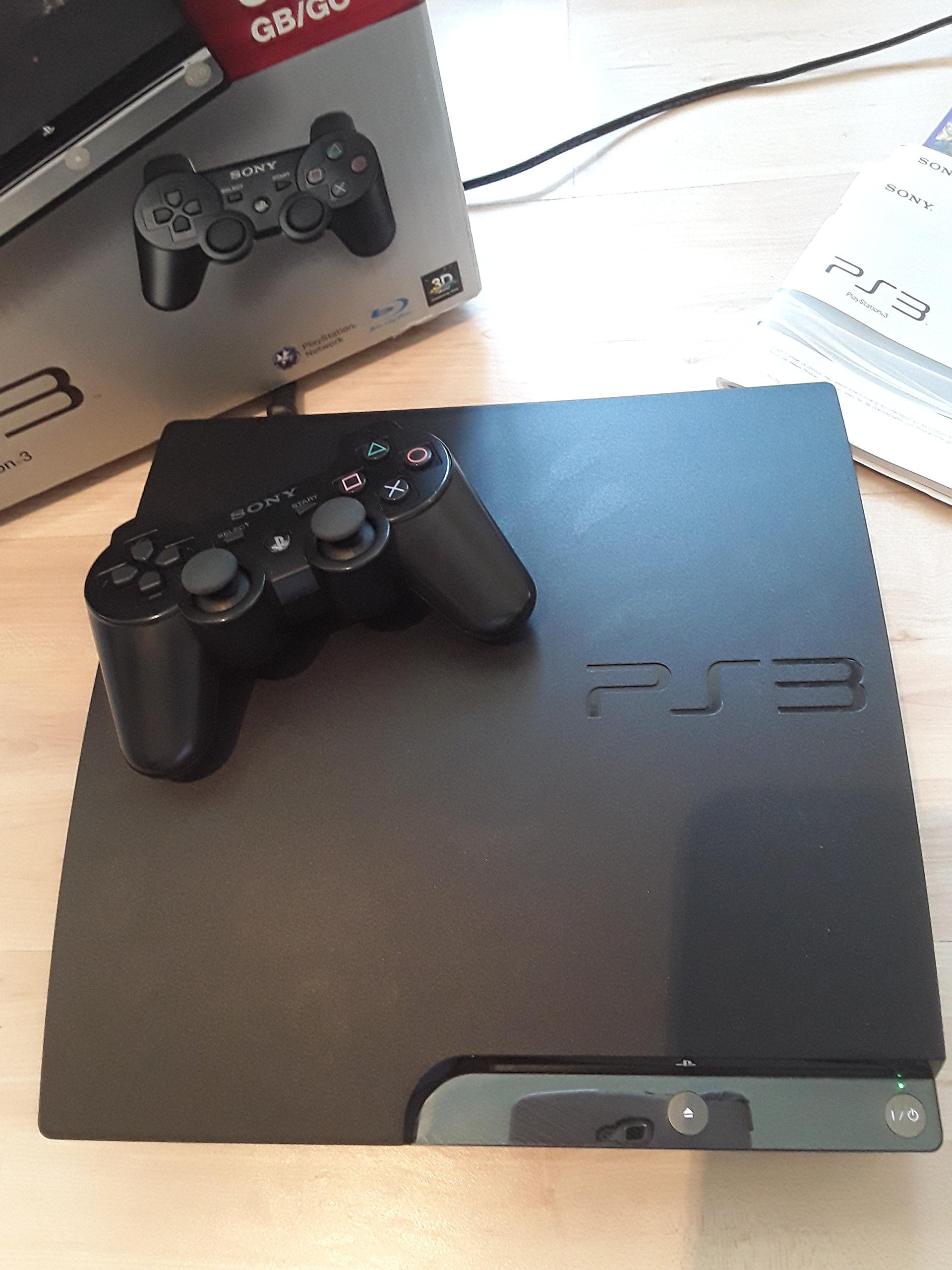 Console PS3 320 Go noire + Manette PS3 Dual Shock 3 - noire