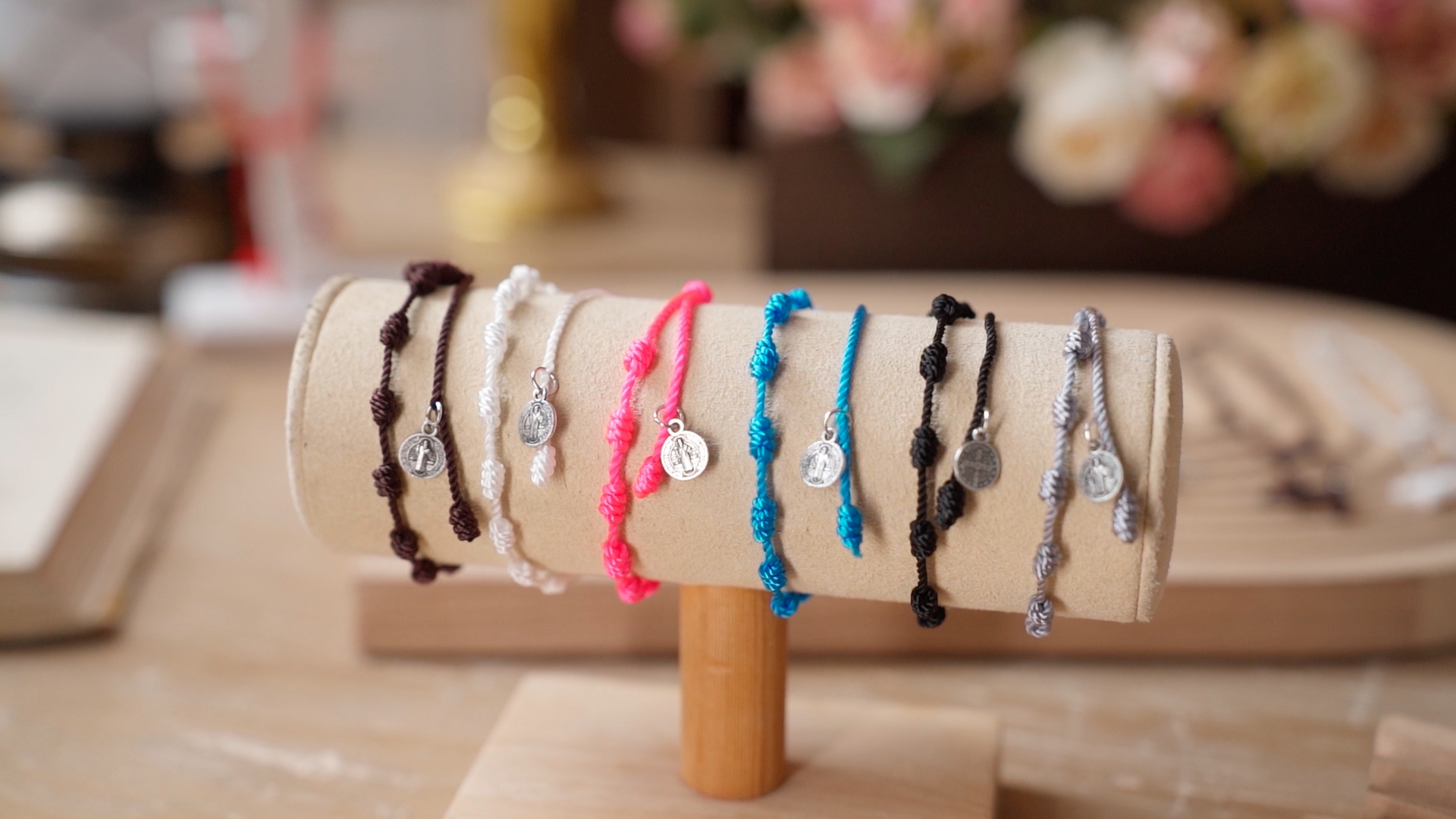 Amazon.com: Yinkin 30 Pack St Benedict Medal Rosary Bracelet Bulk