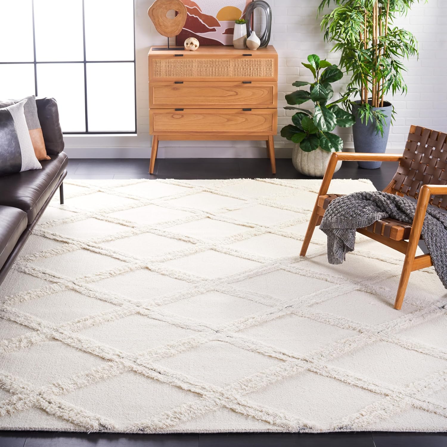 Ivory Hand-Tufted Wool Shag Area Rug 8' x 10'